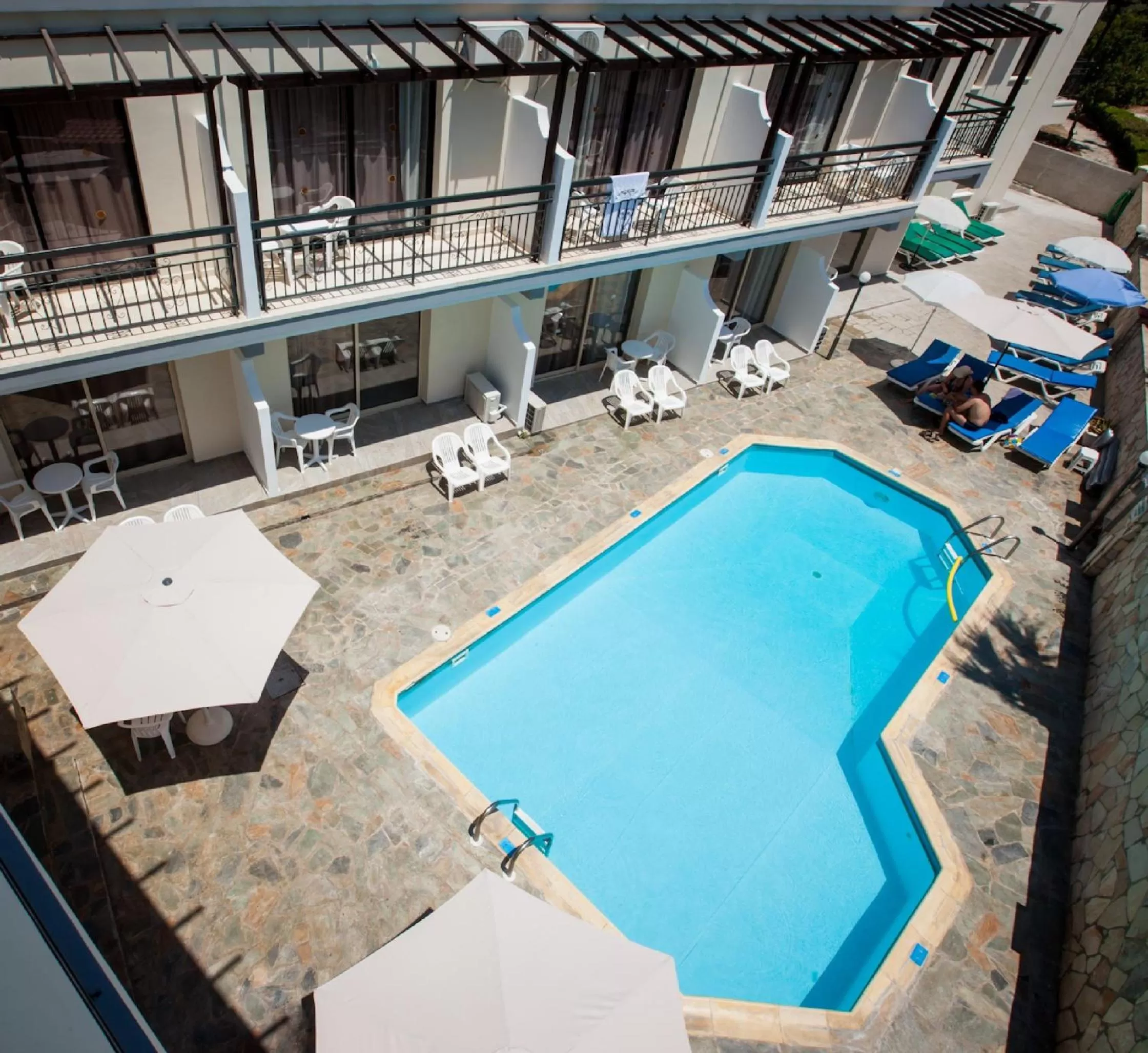 Swimming pool in Crystallo Apartments