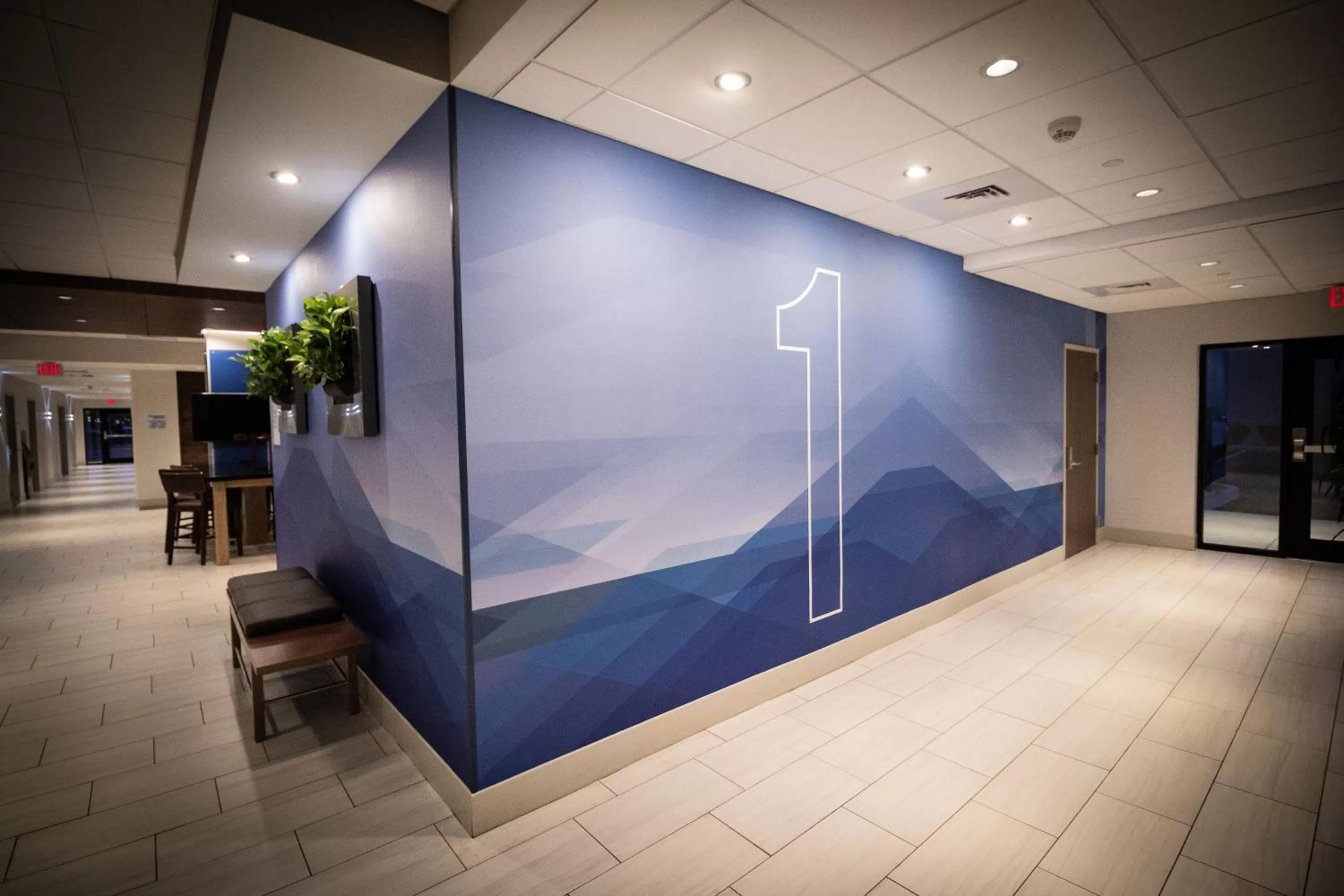 Lobby or reception in Holiday Inn Express & Suites - Boston South - Randolph by IHG