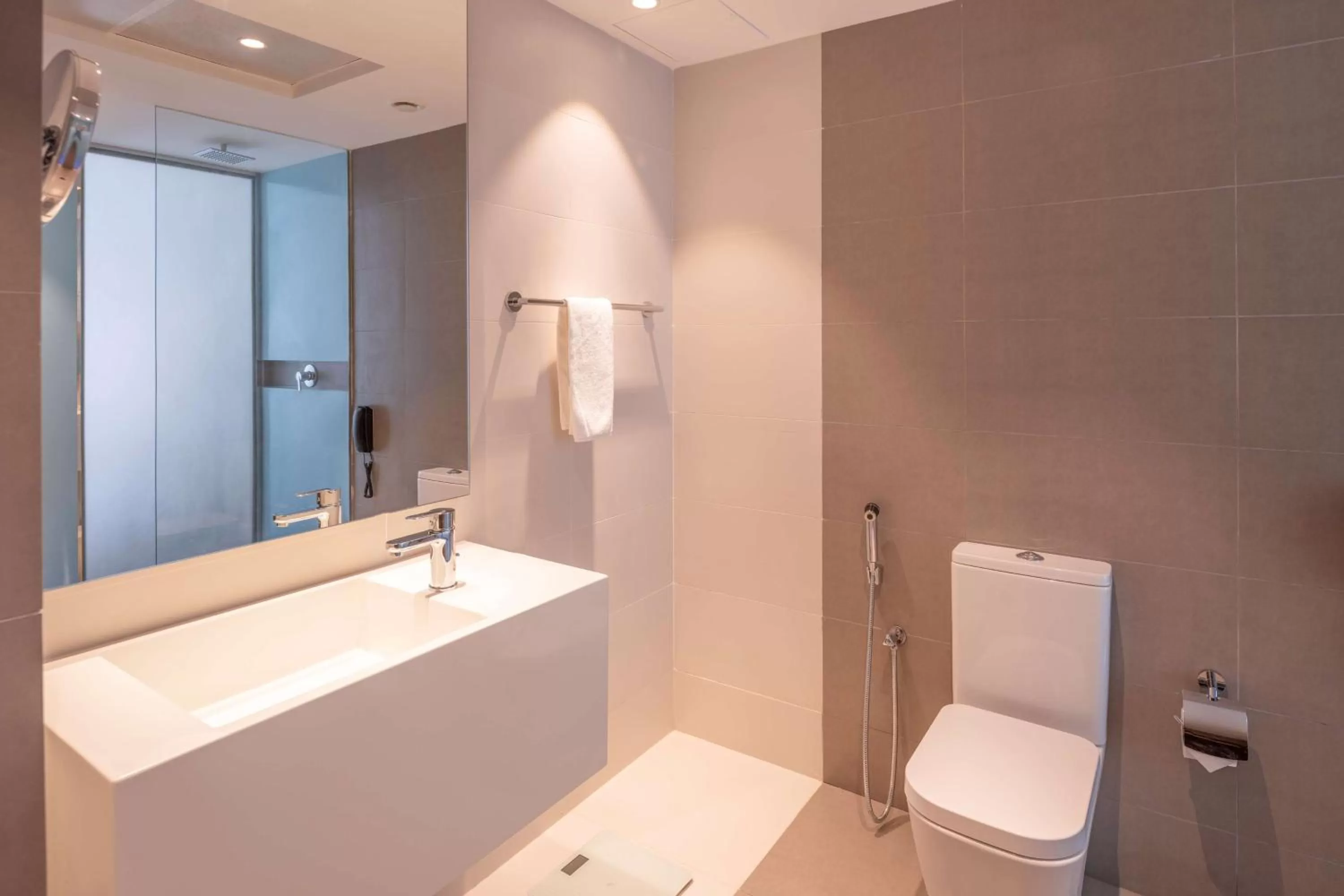 Bathroom in Radisson Resort Ras Al Khaimah Marjan Island