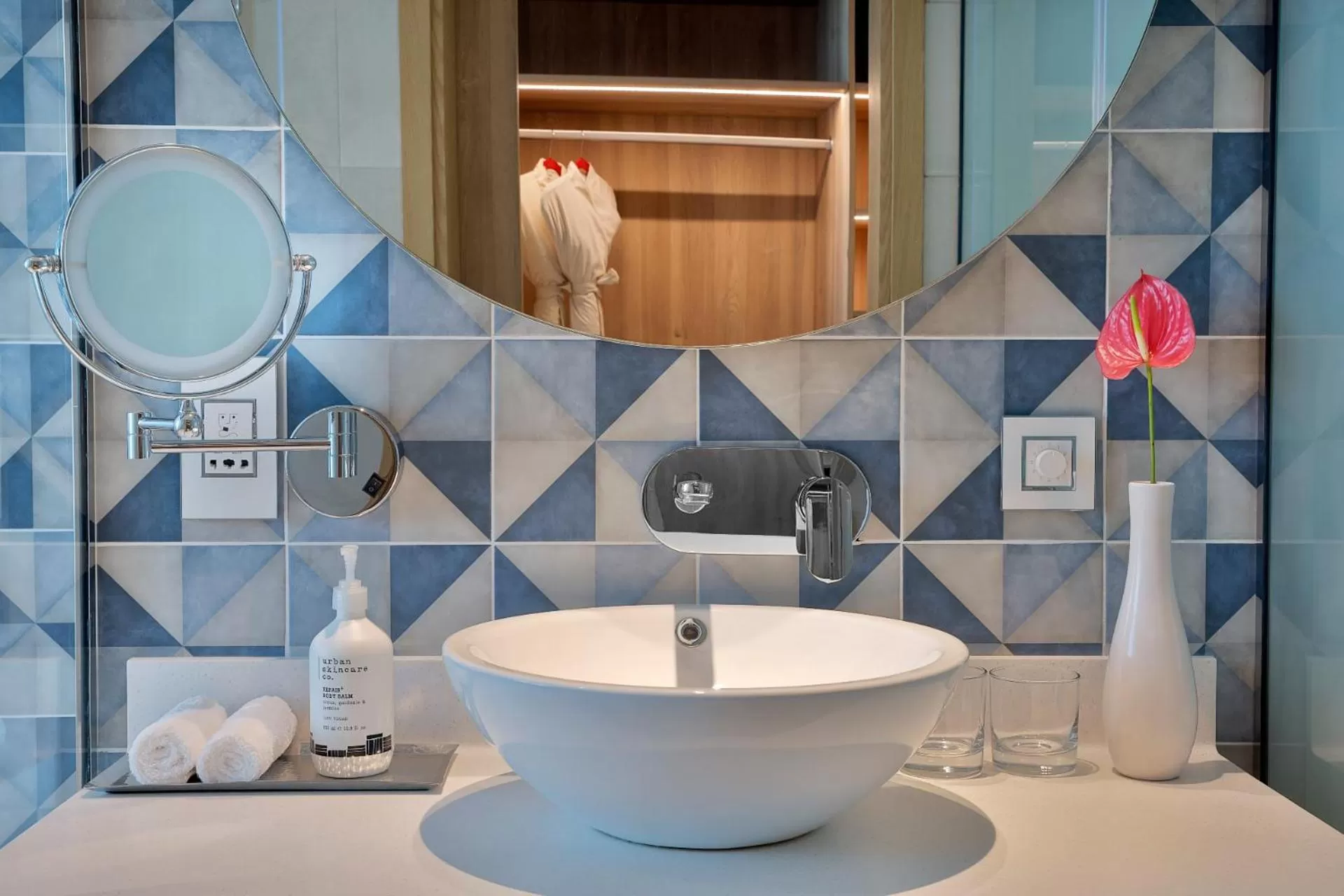 Bathroom in NH Collection Dubai The Palm