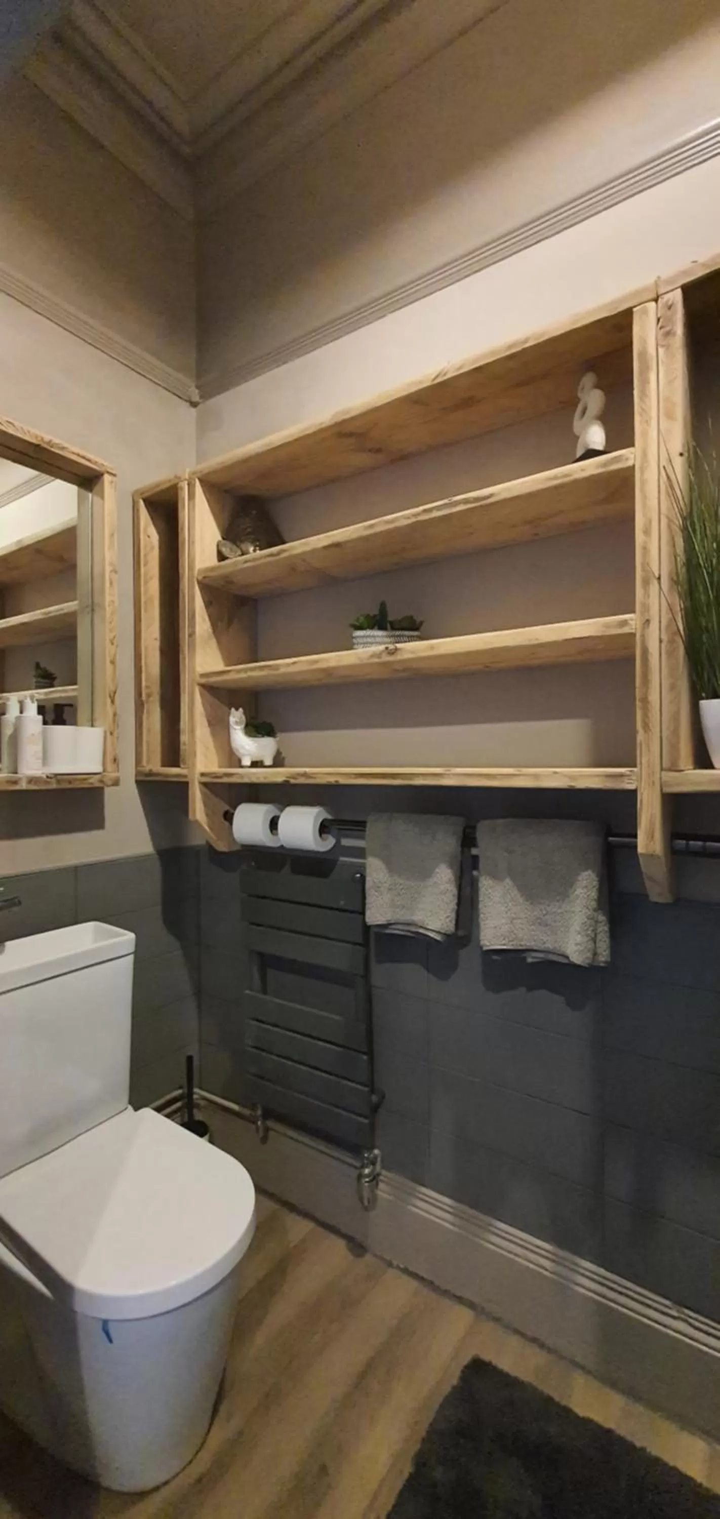 Toilet in Rocky Cove Bed and Breakfast