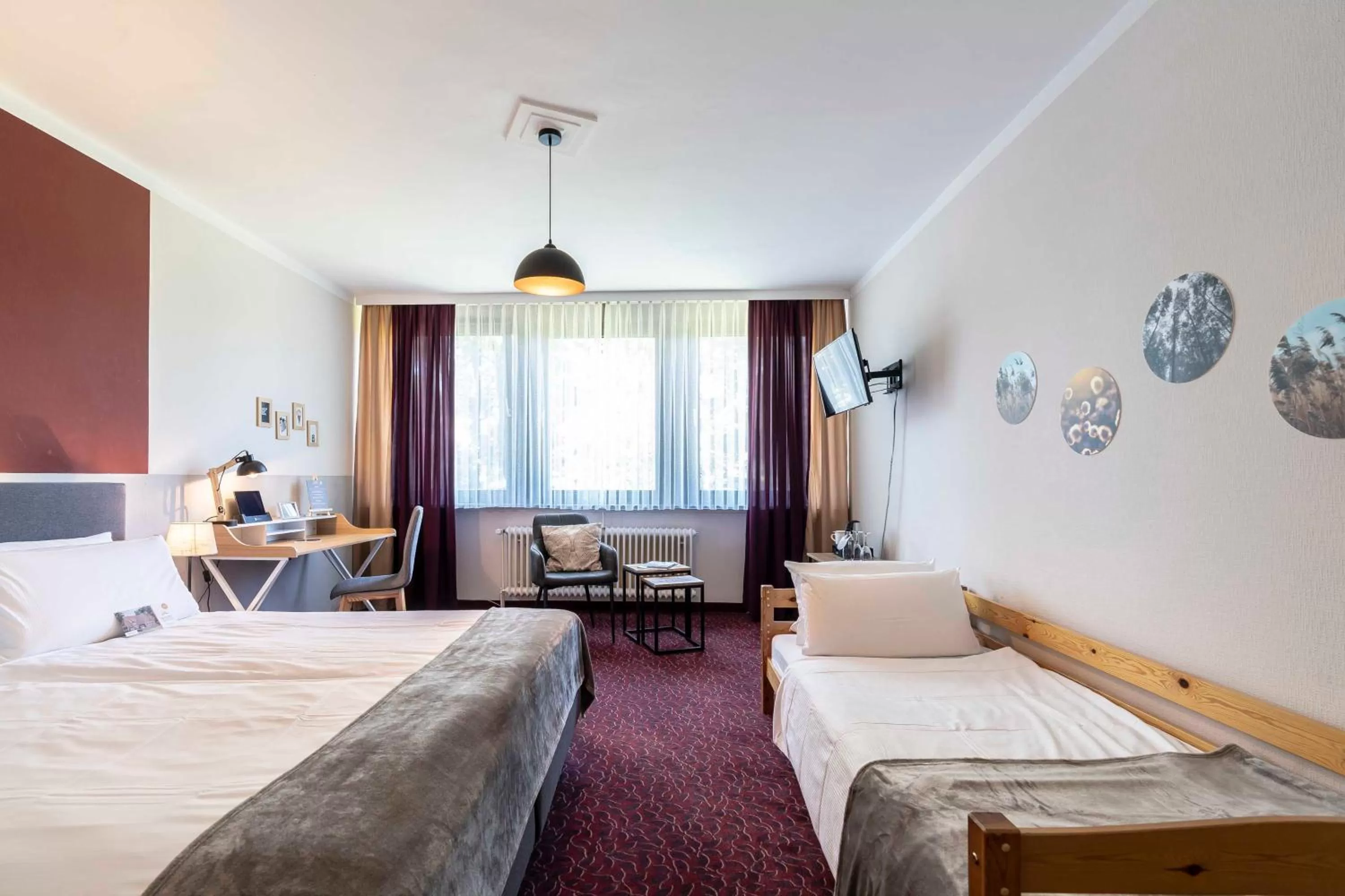 Photo of the whole room, Bed in Flair Hotel Zur Eiche