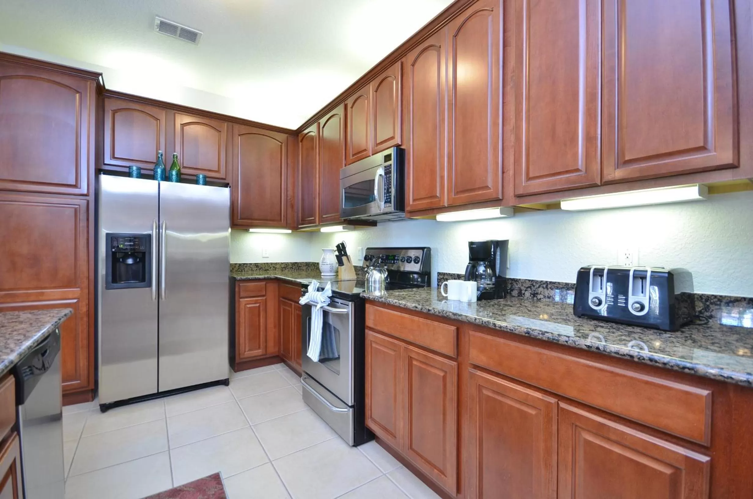 Kitchen or kitchenette in Orlando Escape