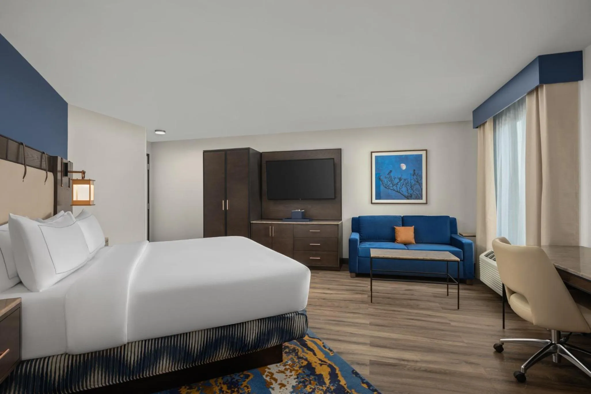 Guests, Bed in Hotel Westport Kansas City, Tapestry Collection by Hilton