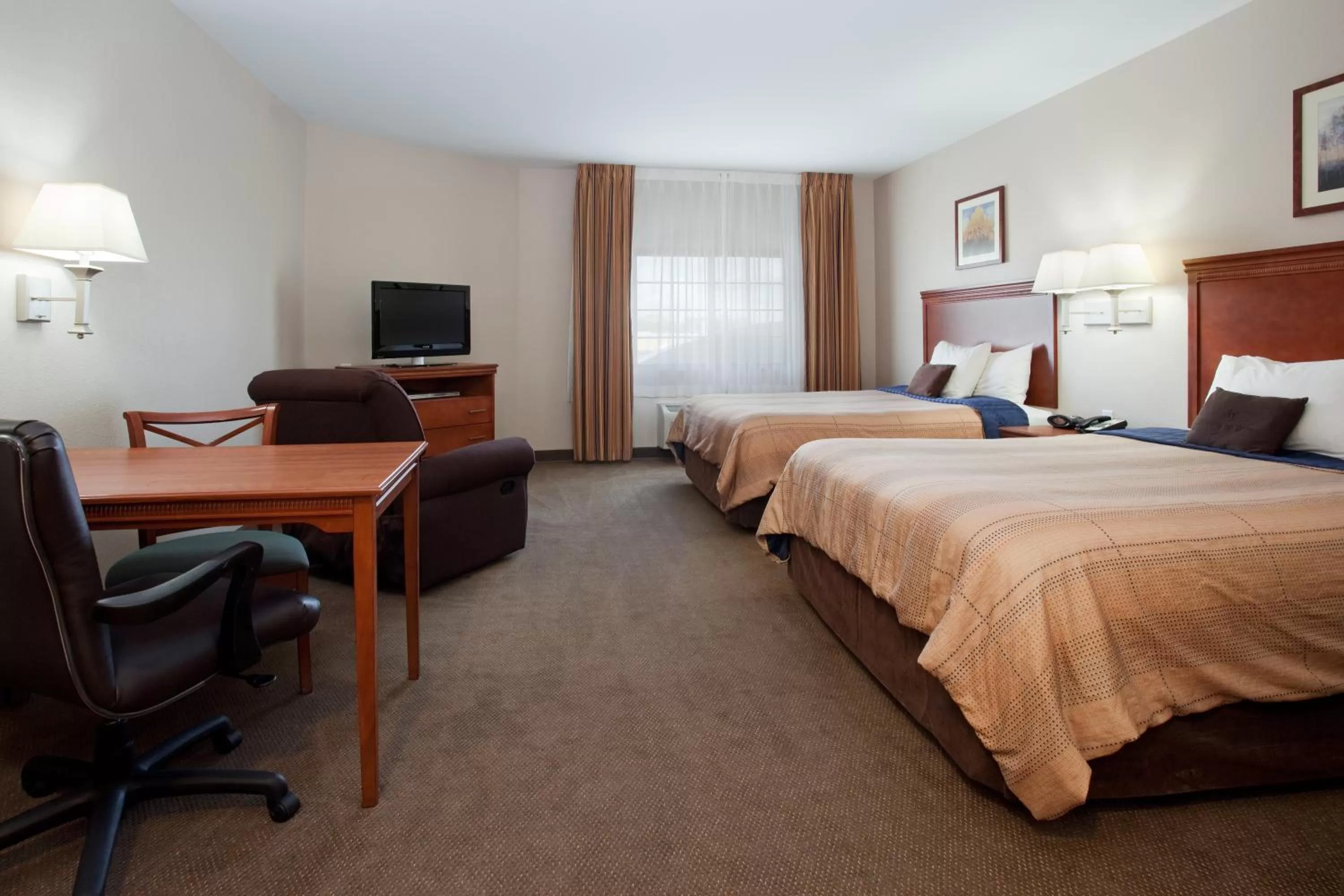 Photo of the whole room, Bed in Candlewood Suites Craig-Northwest by IHG