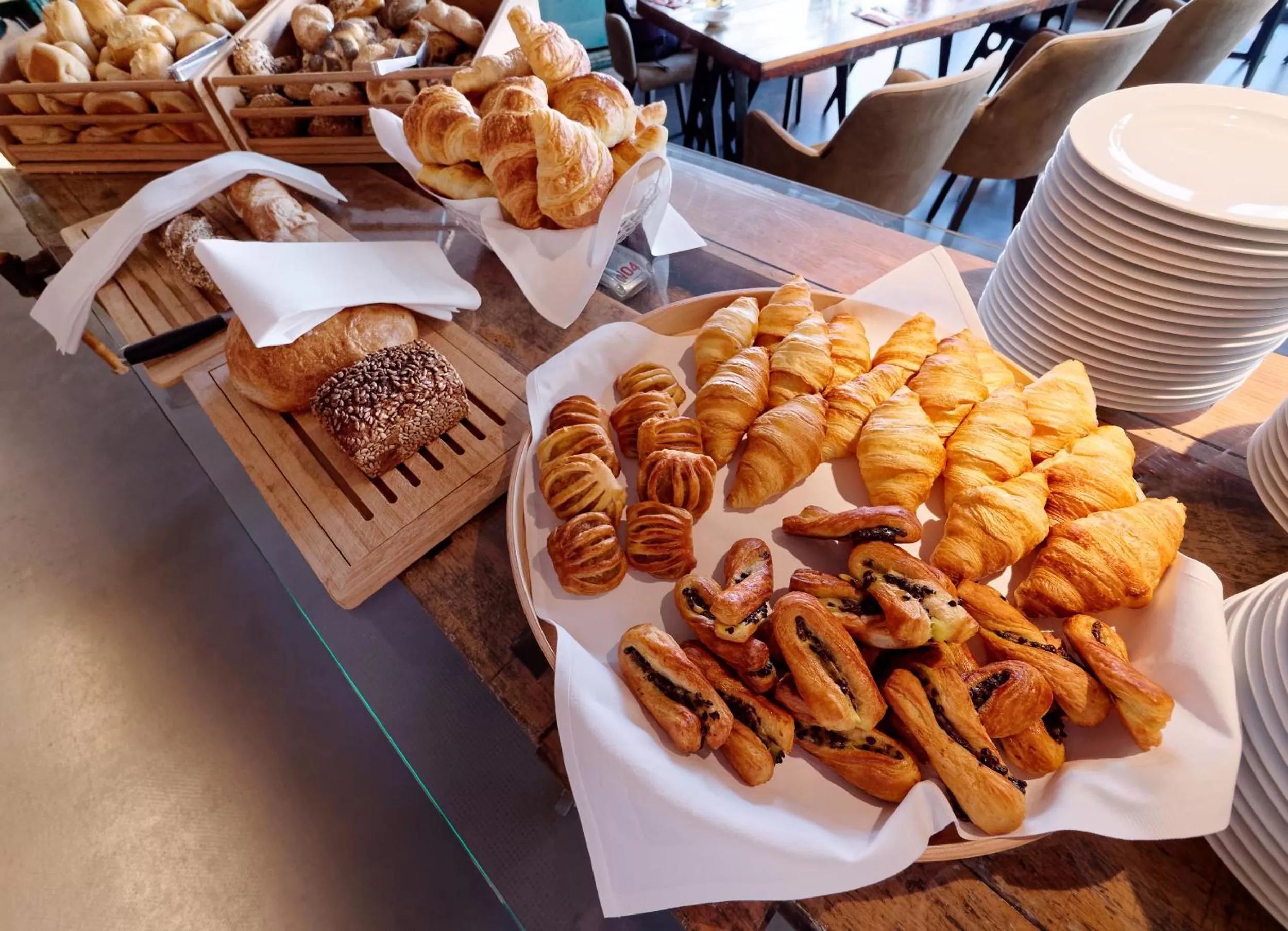 Breakfast in V8 HOTEL Classic Motorworld Region Stuttgart