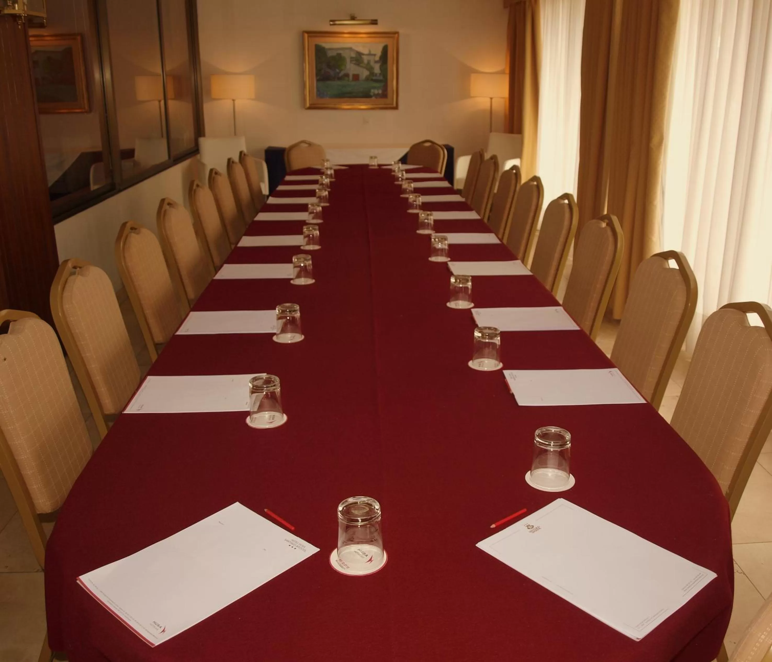 Business facilities in Hotel Santiago Apóstol