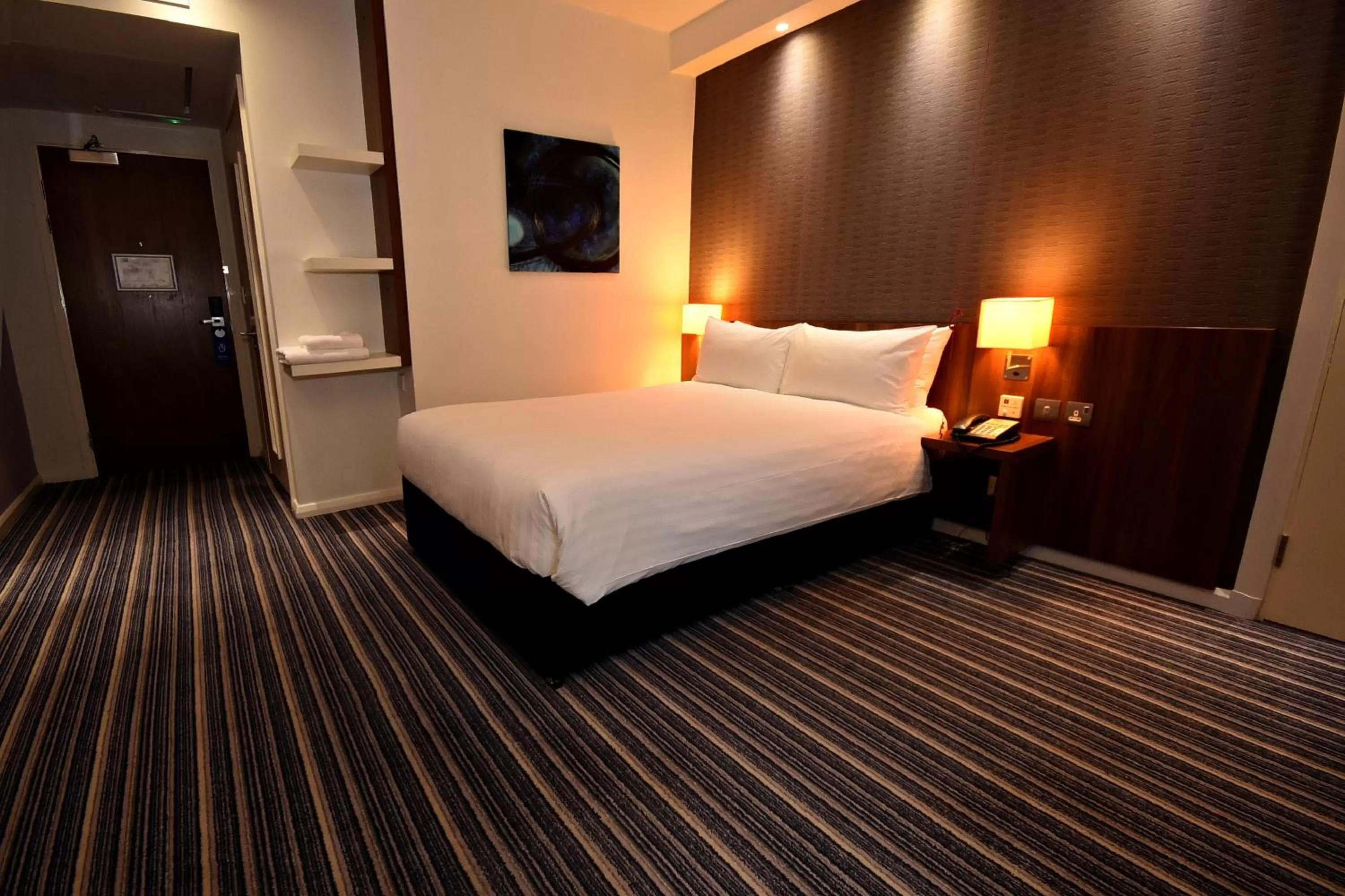 Photo of the whole room, Bed in Holiday Inn Express Manchester City Centre Arena by IHG