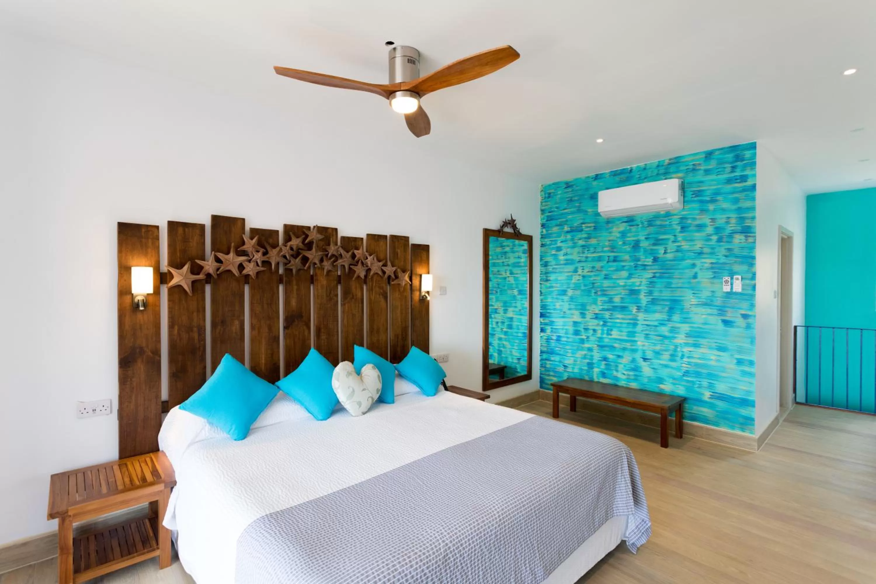 Bedroom, Bed in True Blue Bay Resort