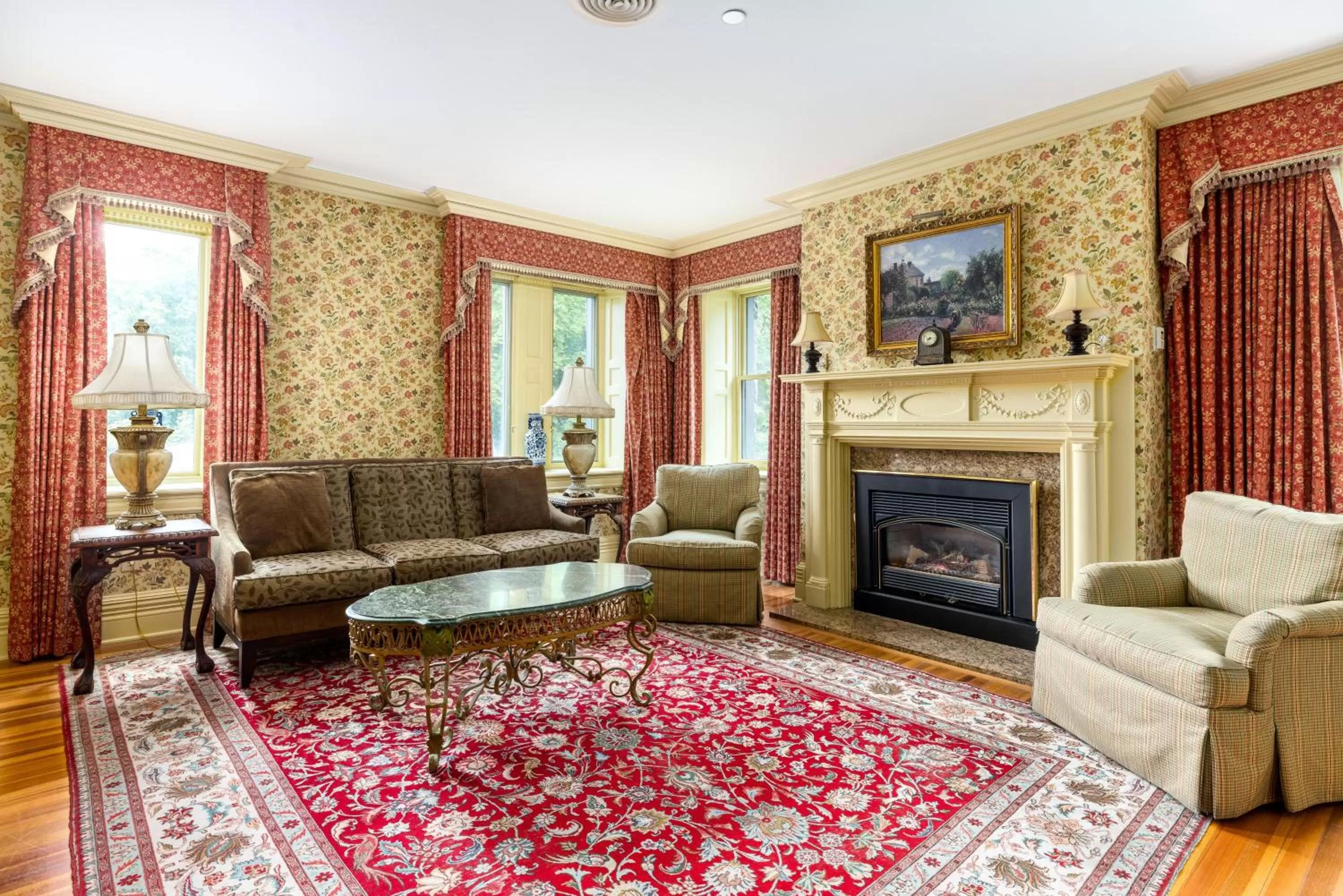 Seating Area in The Inn at Erlowest