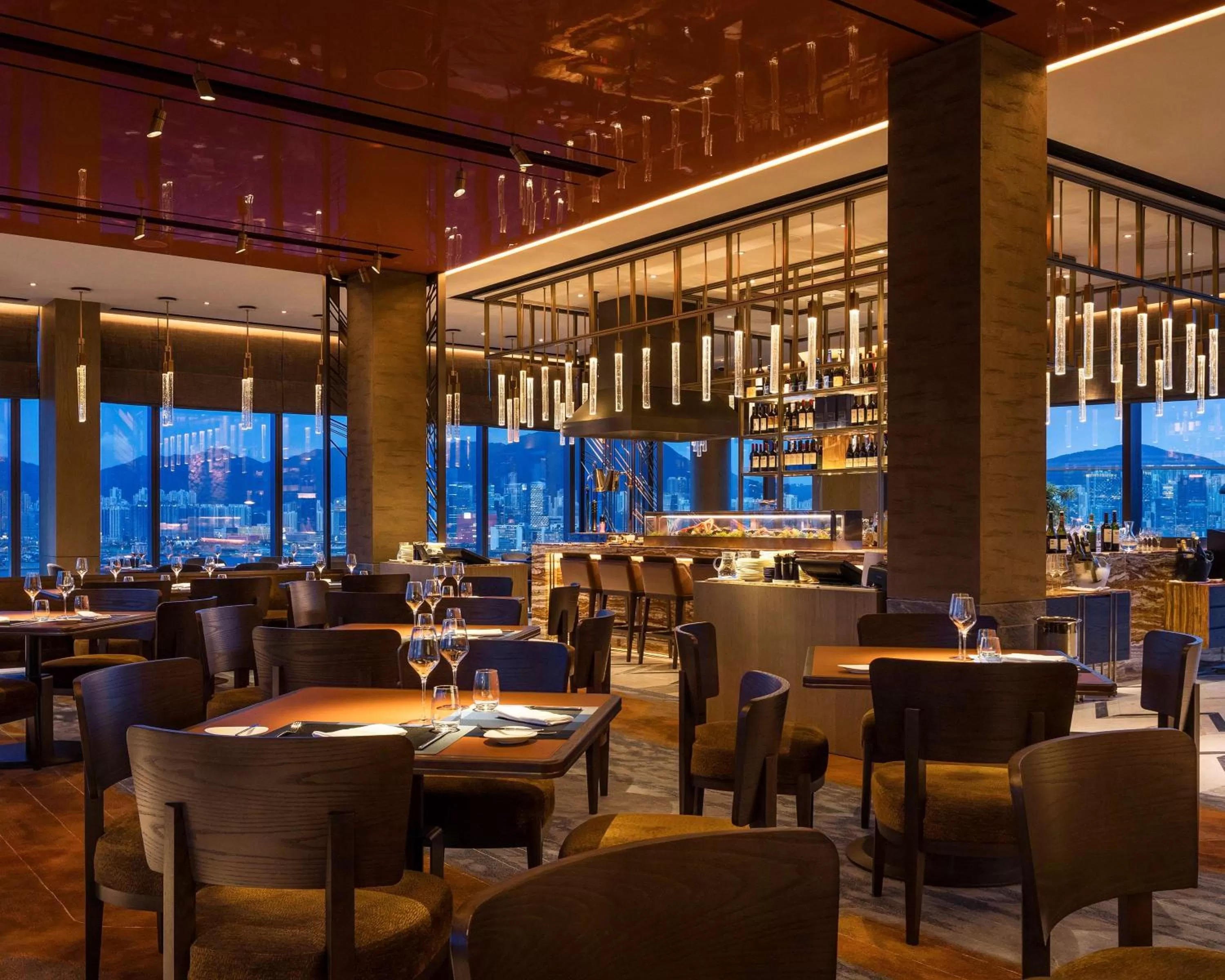 Restaurant/places to eat in Hyatt Centric Victoria Harbour