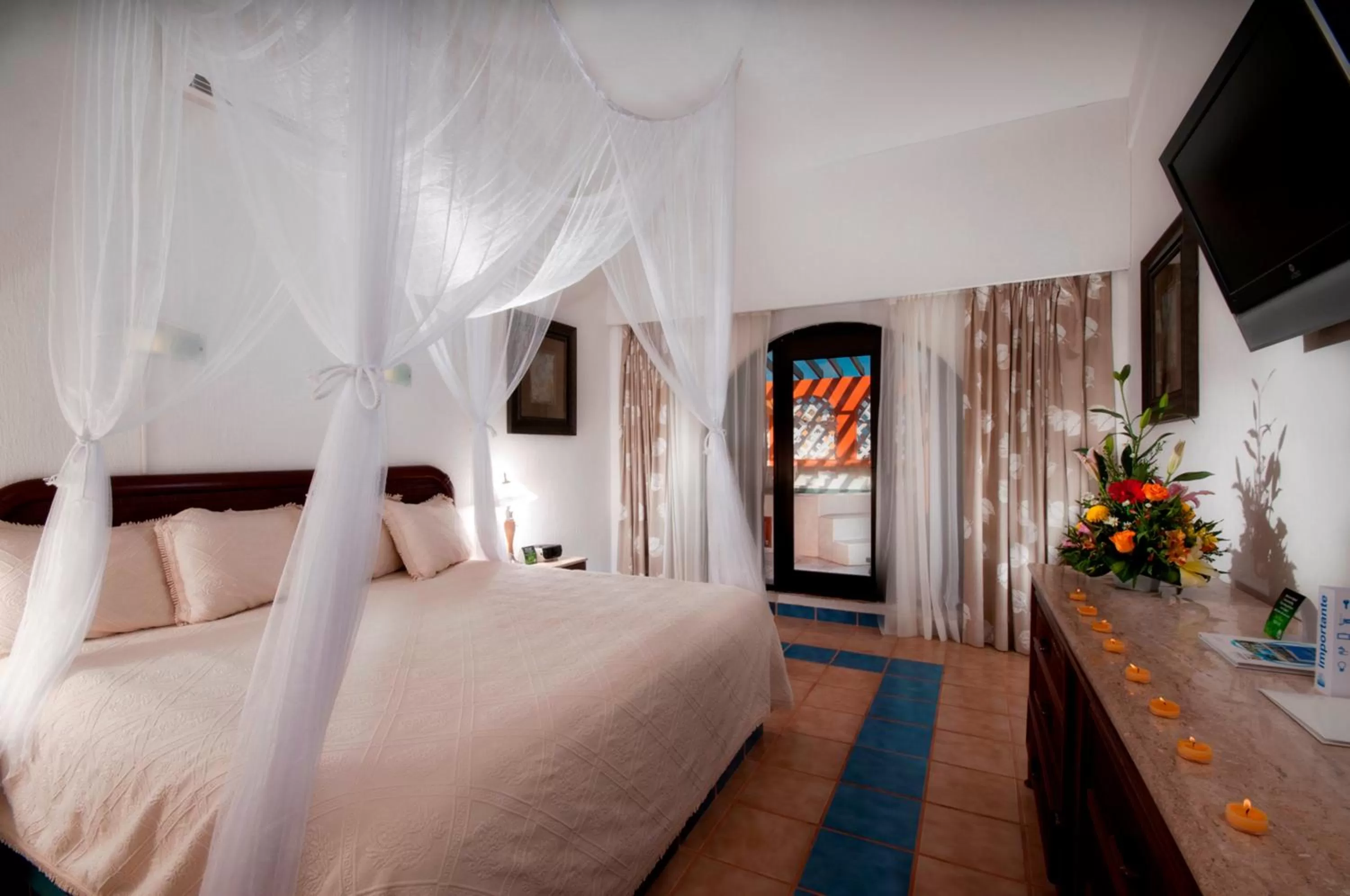 Bedroom, Bed in Cozumel Hotel & Resort Trademark Collection by Wyndham