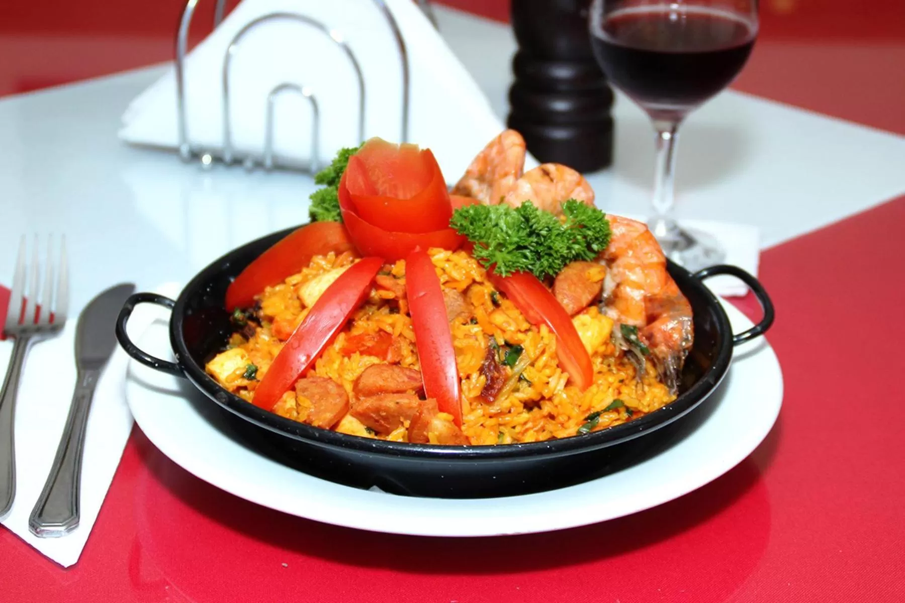 Restaurant/places to eat in Hotel Iberia