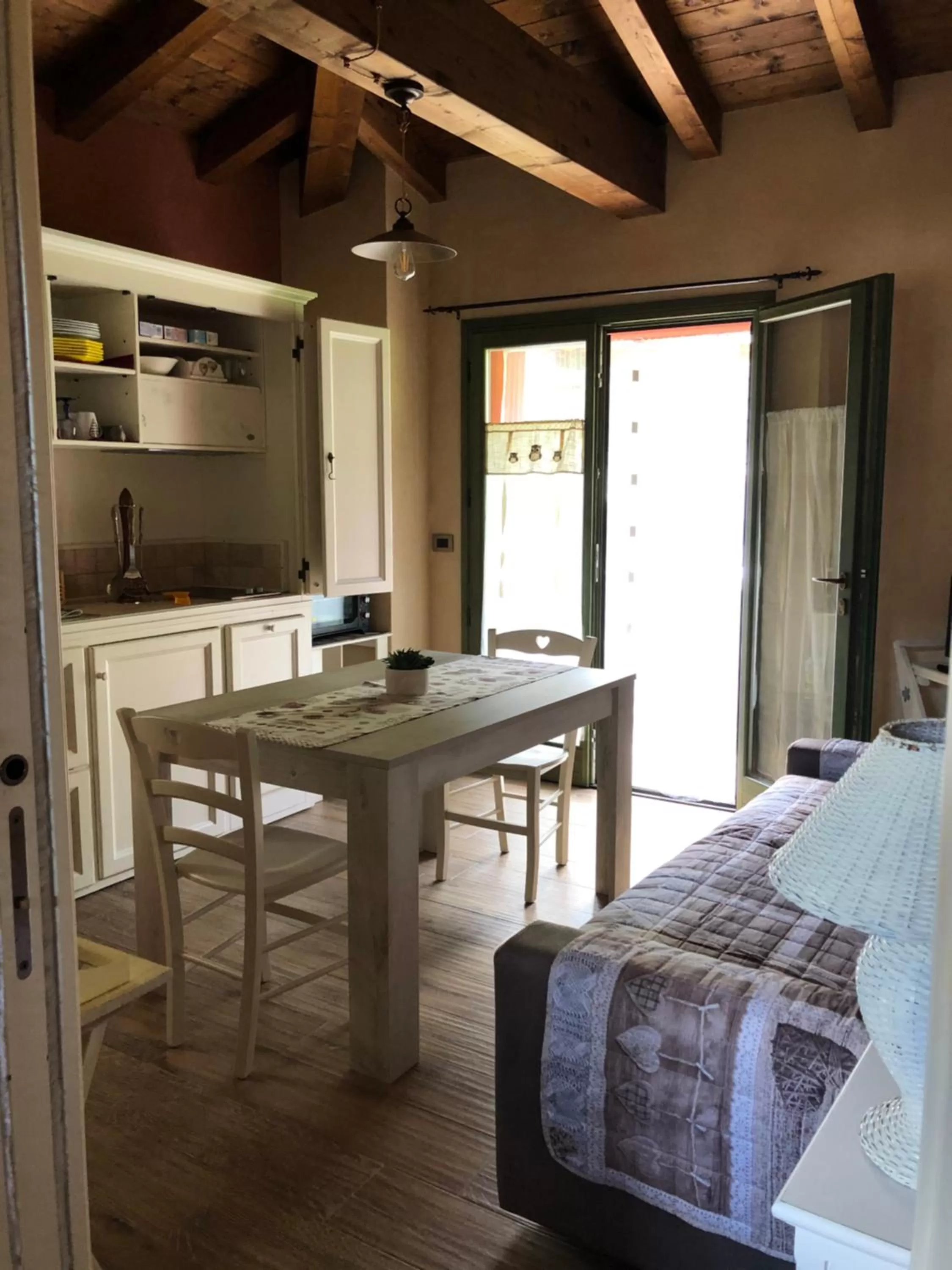 Kitchen or kitchenette in B&B La Piazzetta