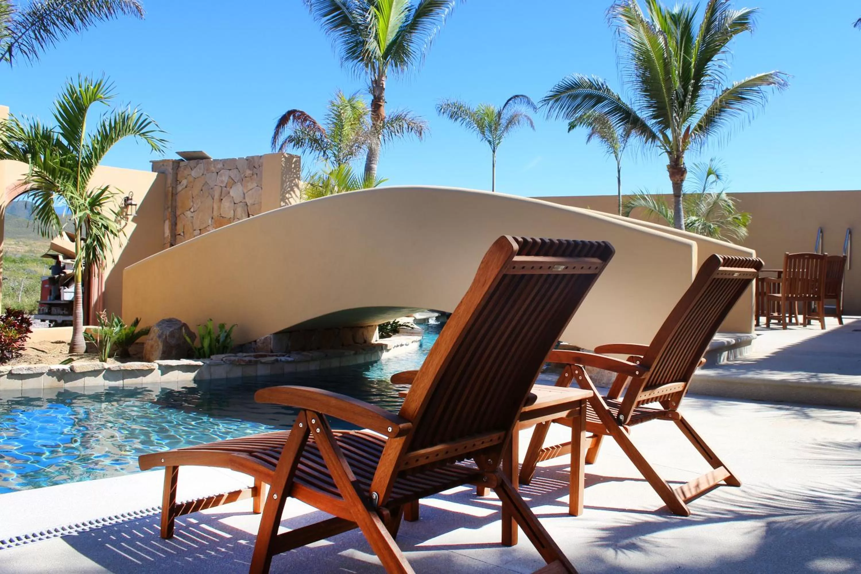 Swimming pool in Cerritos Beach Inn