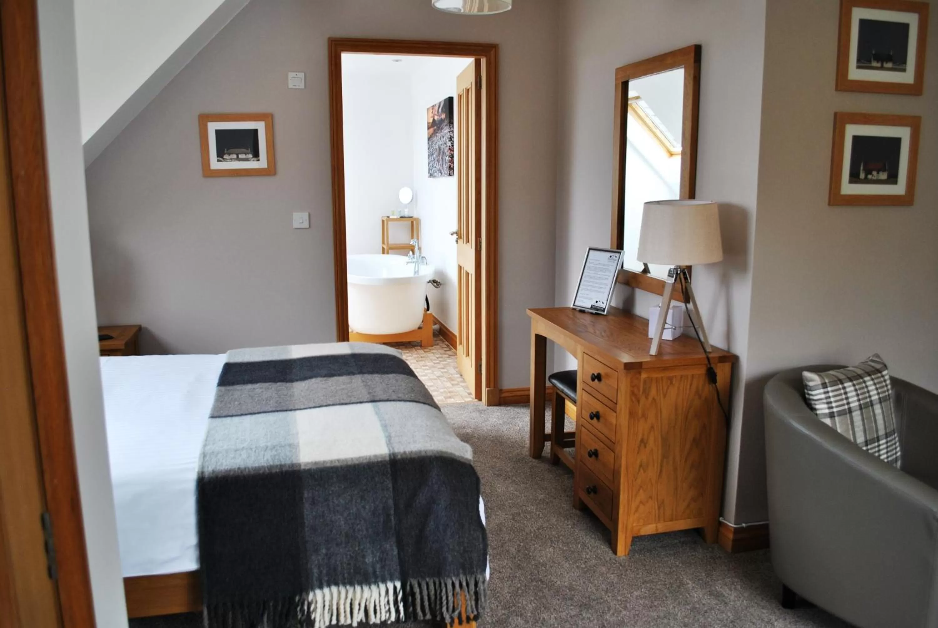 Bed in Orchard House Bed and Breakfast