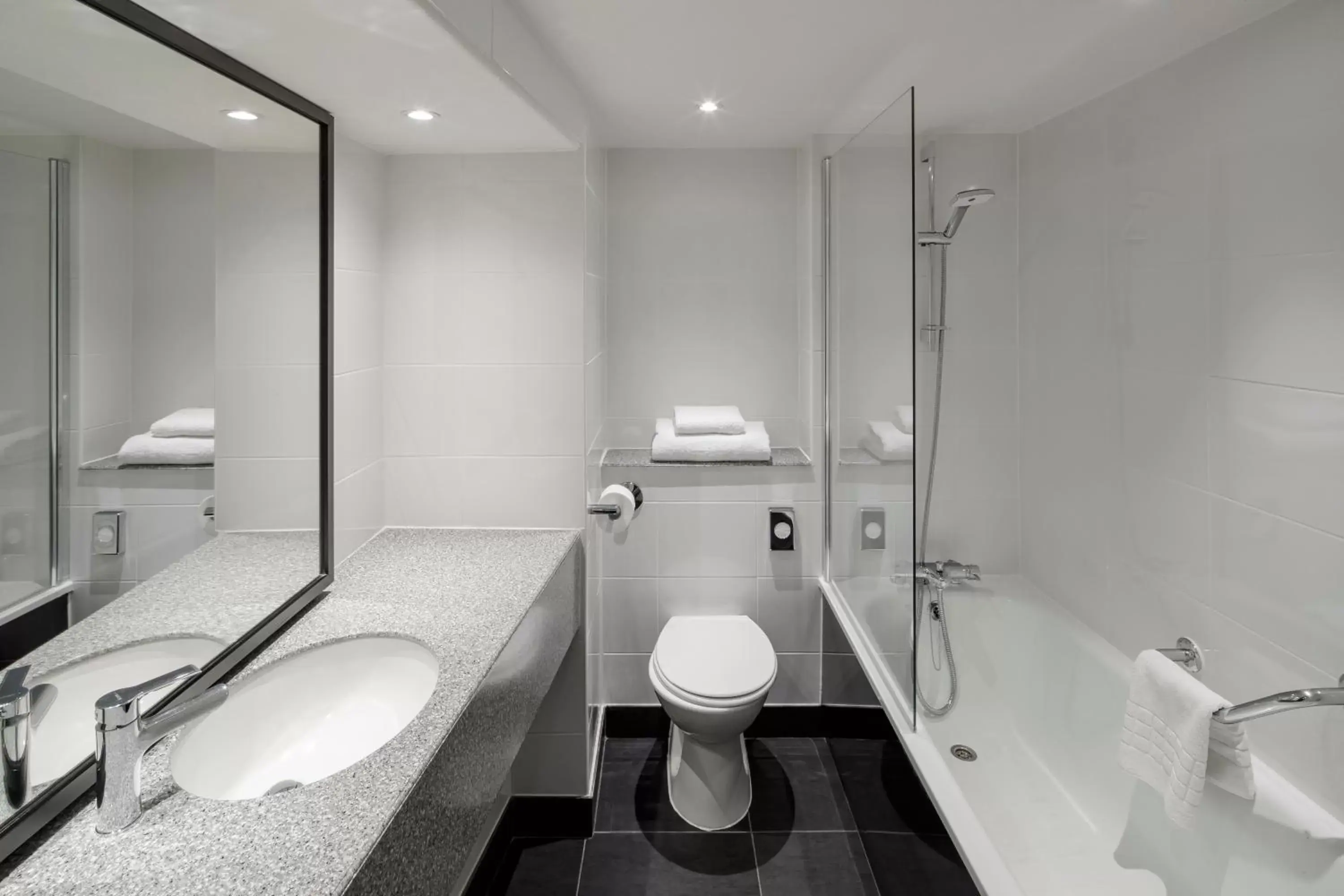 Executive Double Room in Crowne Plaza Nottingham, an IHG Hotel Executive Double Room in Crowne Plaza Nottingham, an IHG Hotel