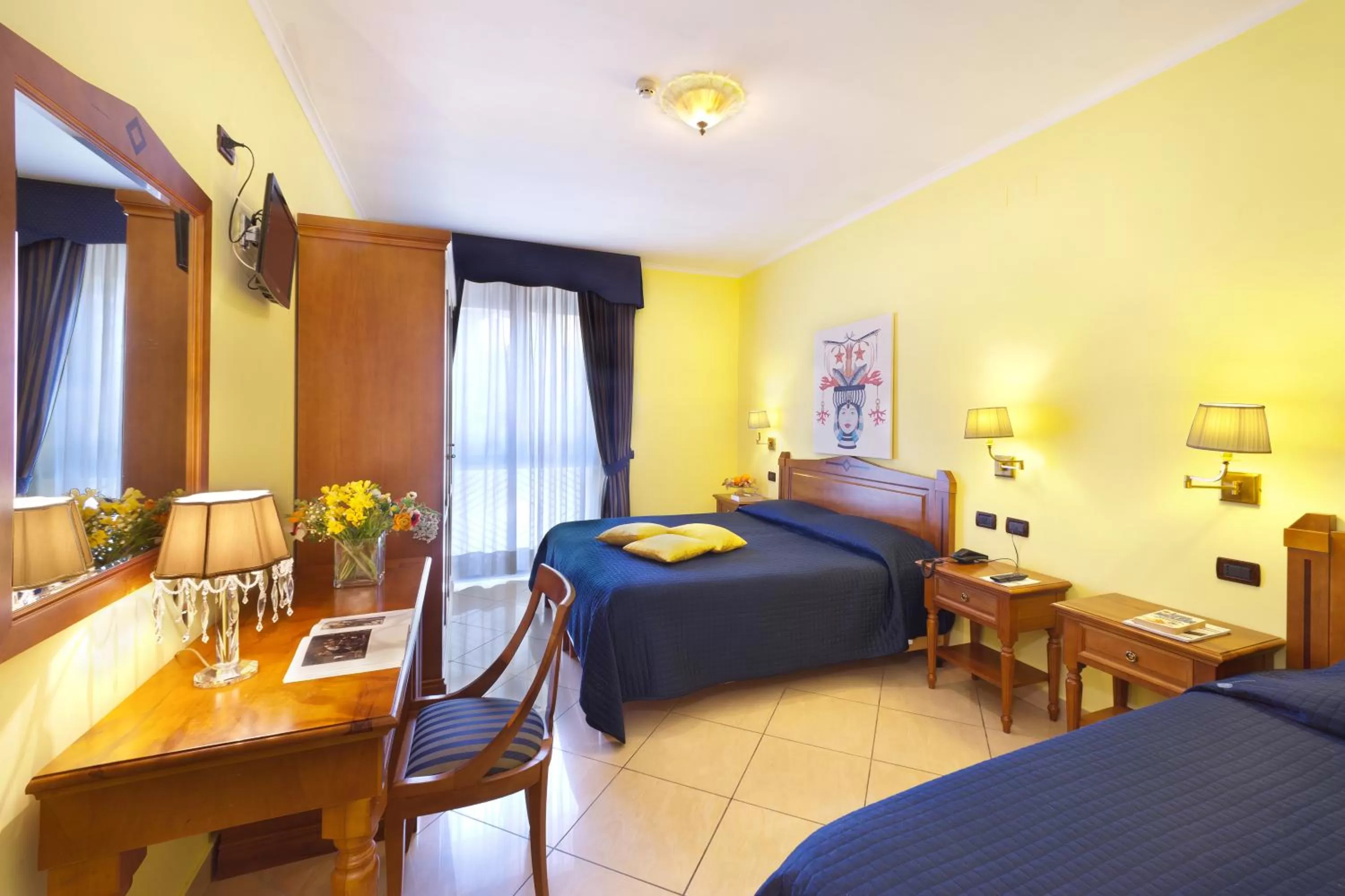 Bedroom, Bed in Ulisse Deluxe Hostel