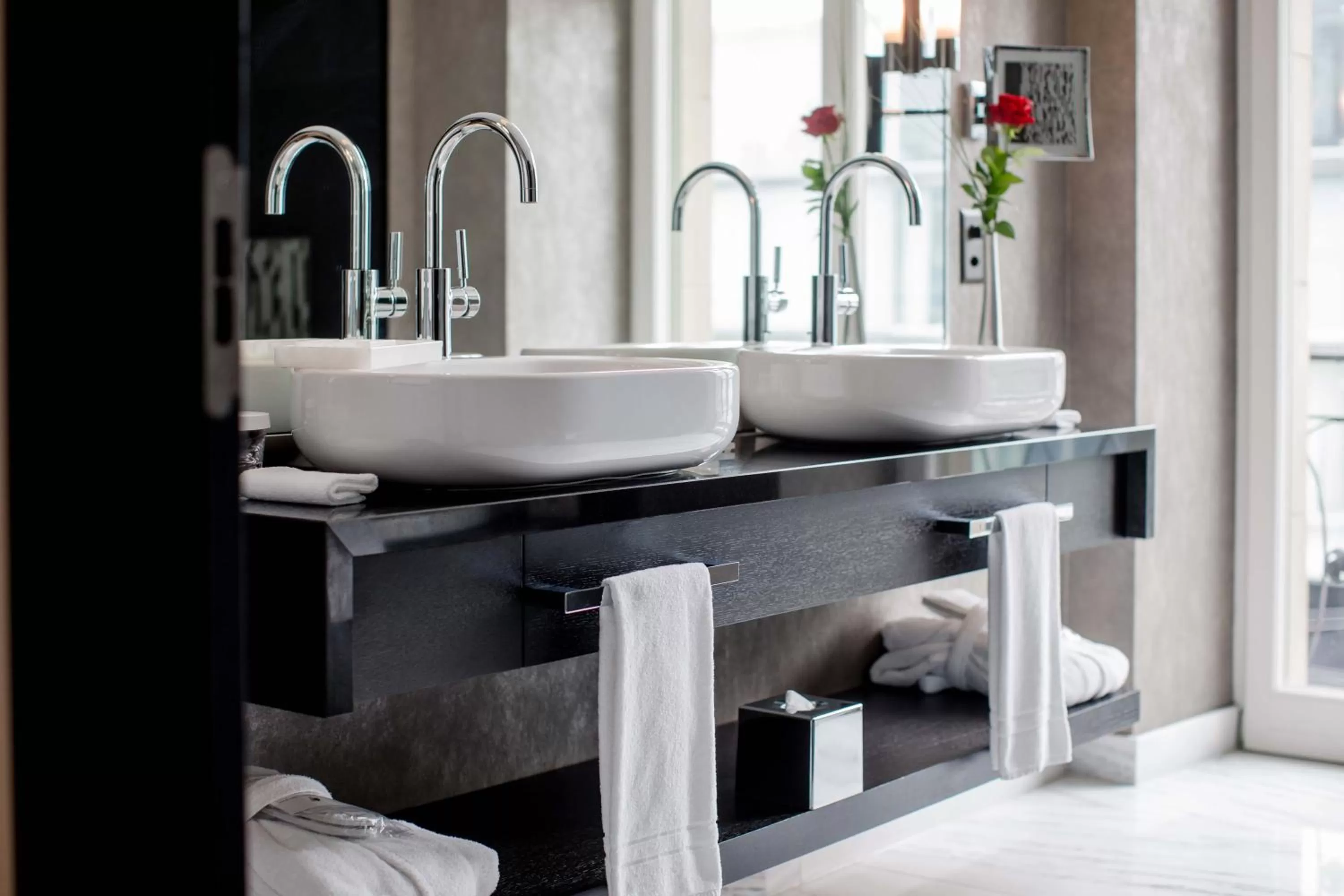 Shower in Hotel Schweizerhof Bern & Spa