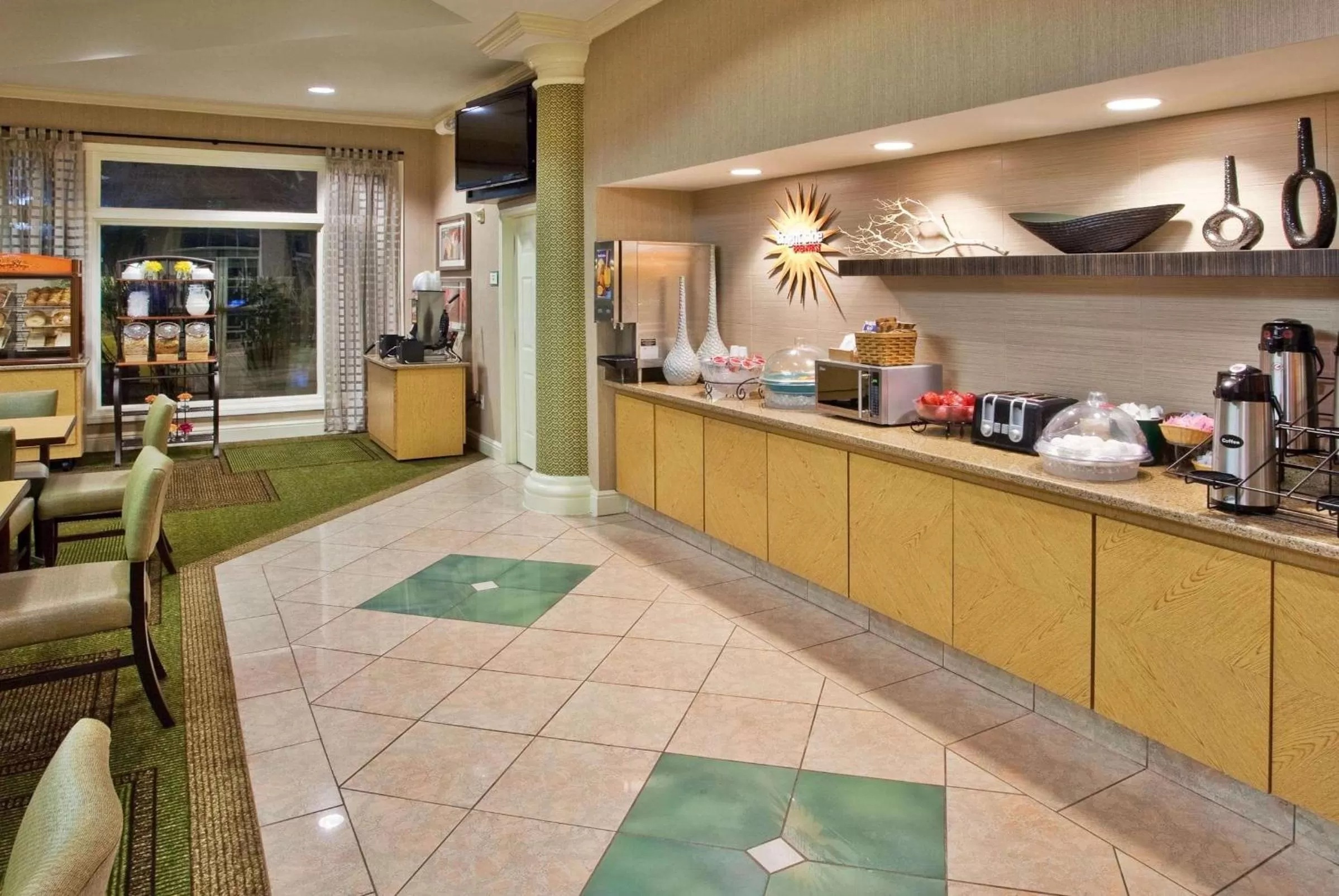 Restaurant/places to eat in La Quinta by Wyndham Greenville Haywood