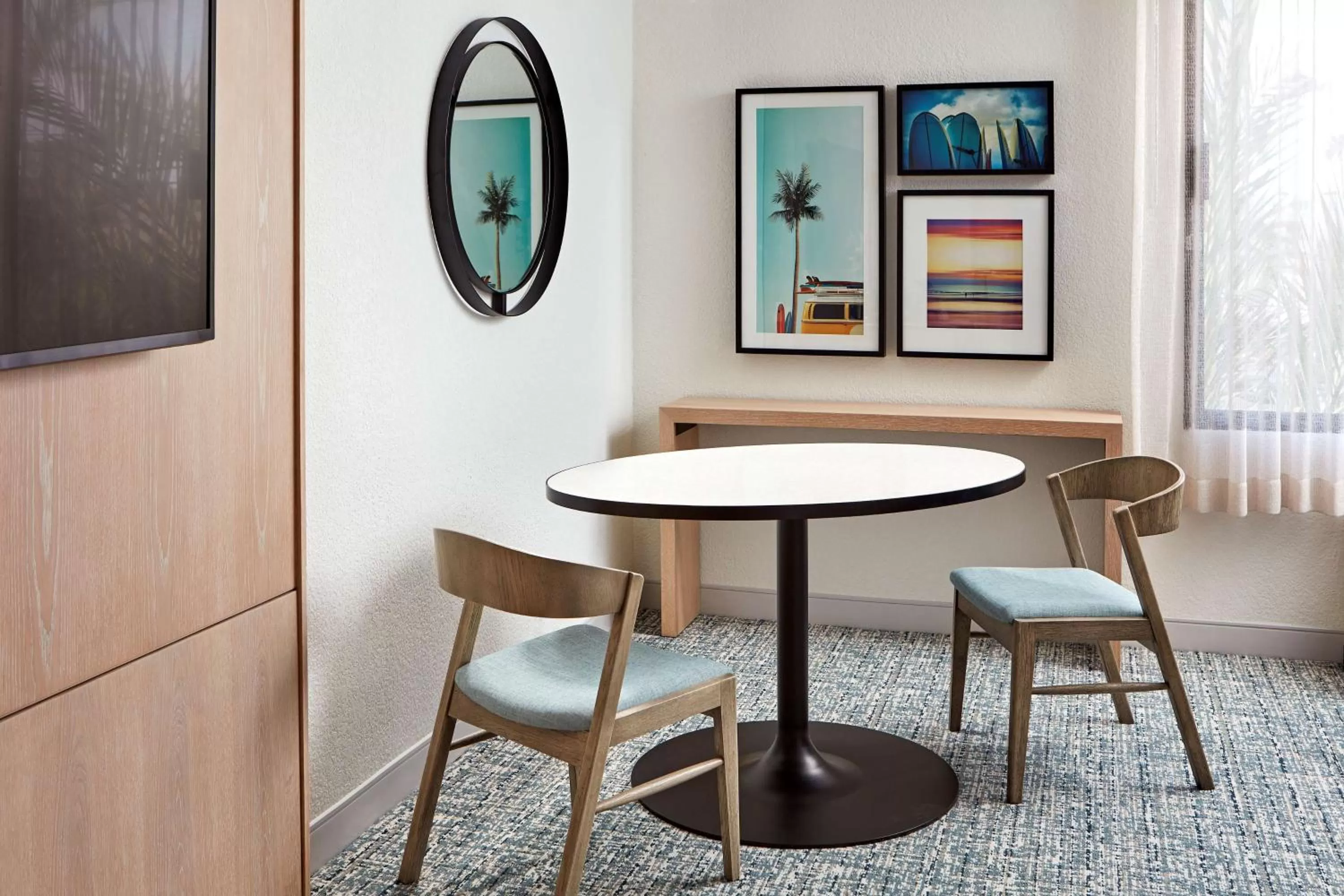 King Room with Sofa Bed - Hearing Accessible in Hotel MDR Marina del Rey- a DoubleTree by Hilton