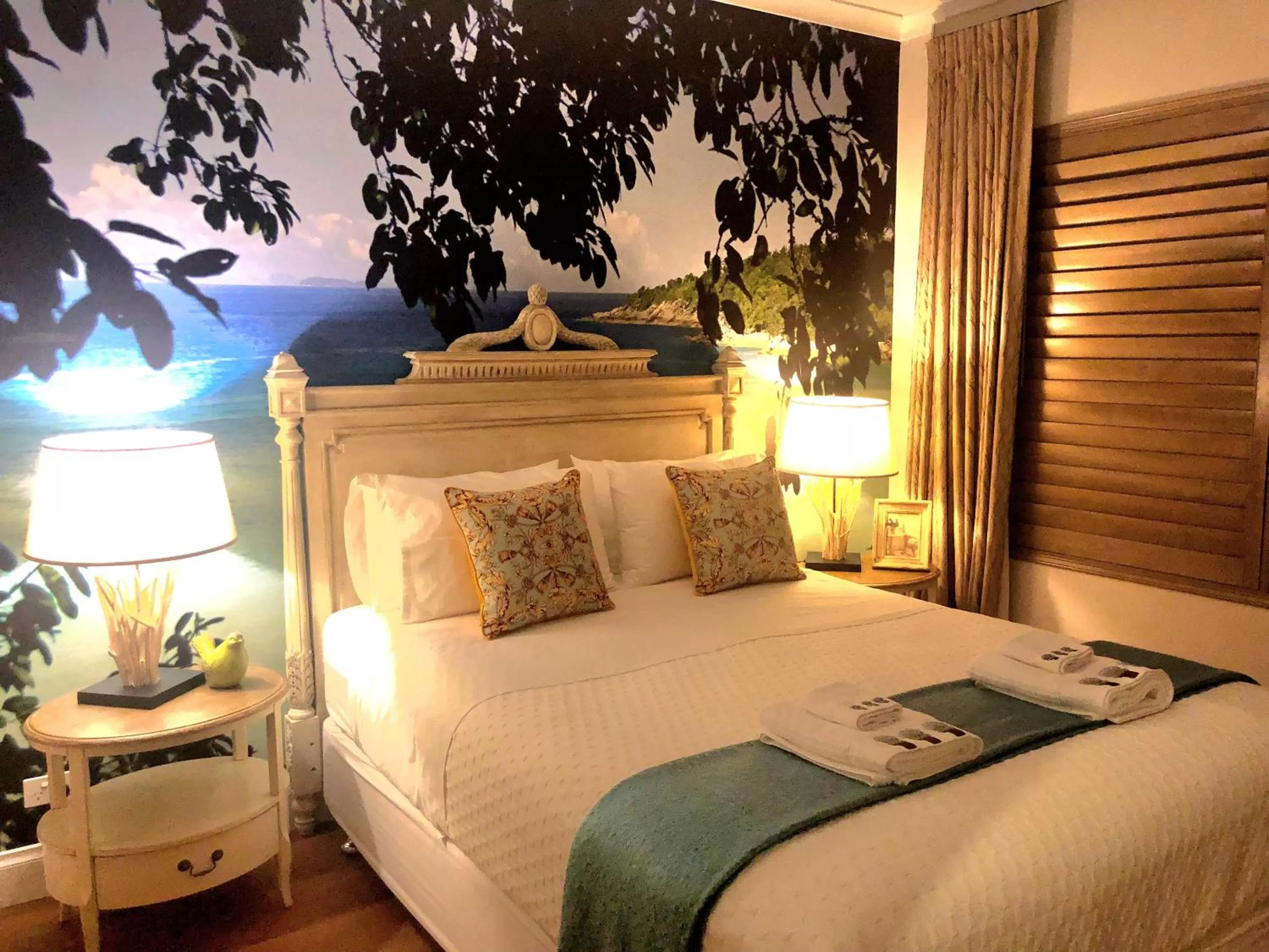 Photo of the whole room in Lavender Manor BnB