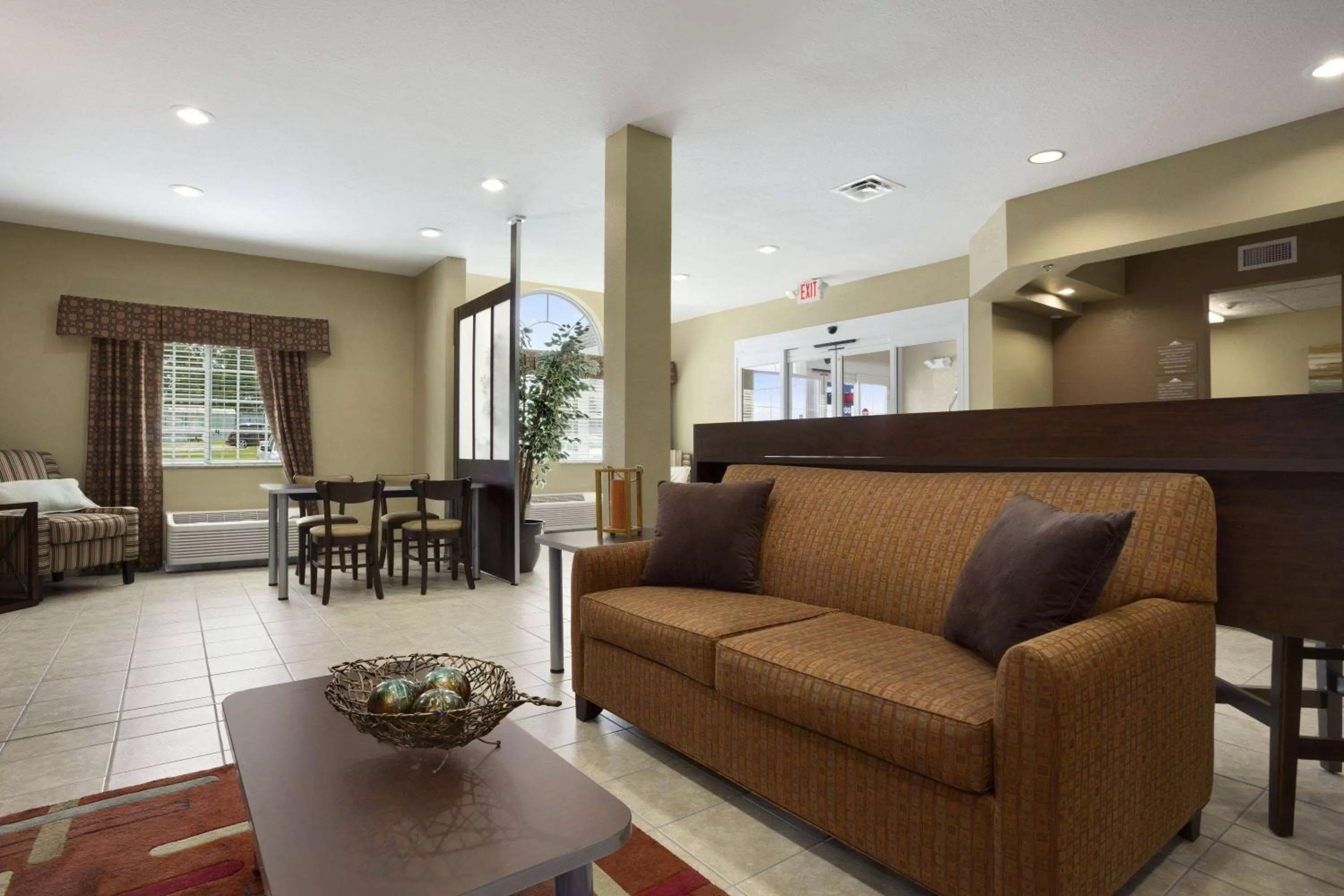 Lobby or reception in Microtel Inn and Suites Carrollton