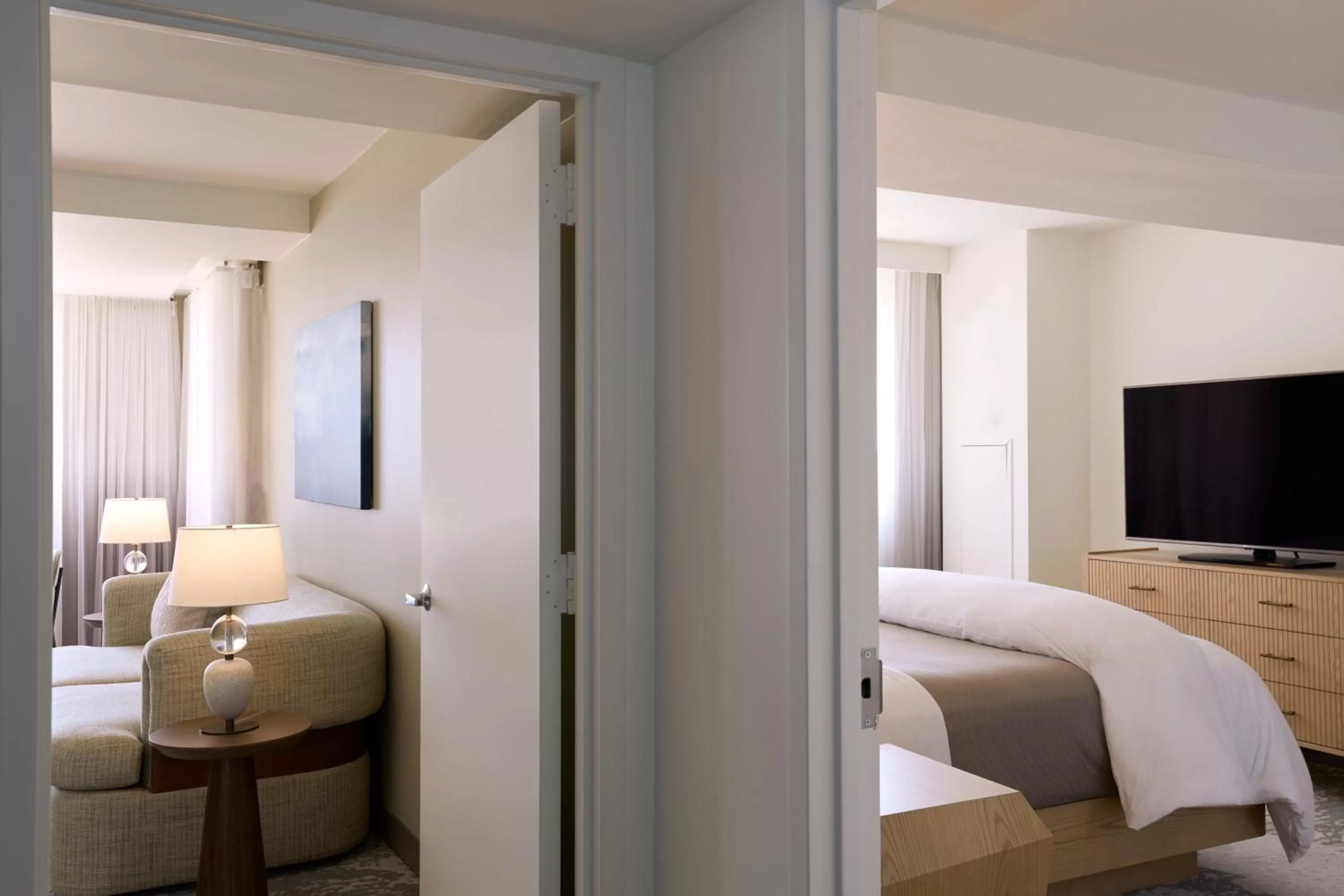 Photo of the whole room, Bed in The Westin Los Angeles Airport