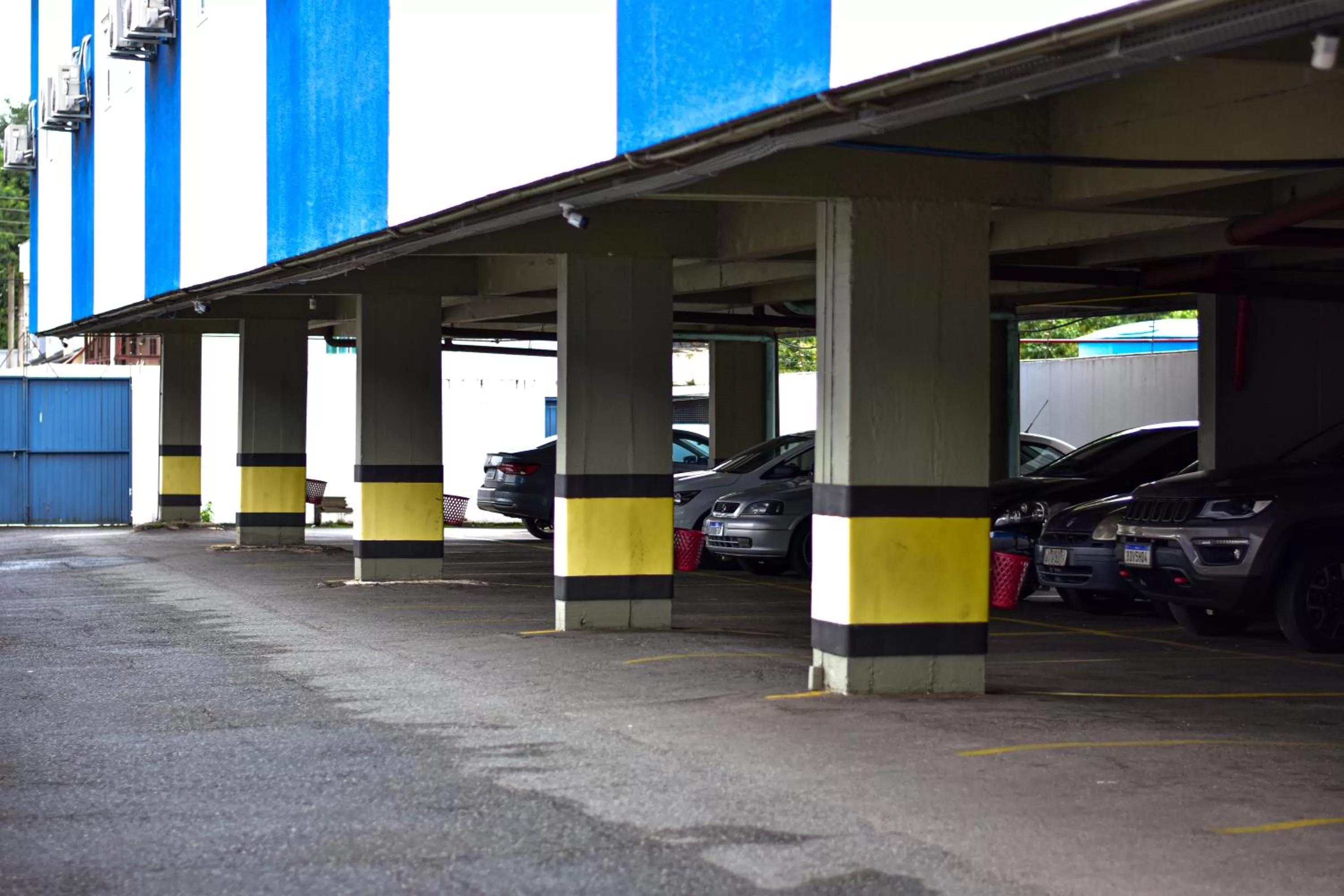 Parking in Barigui Park Hotel