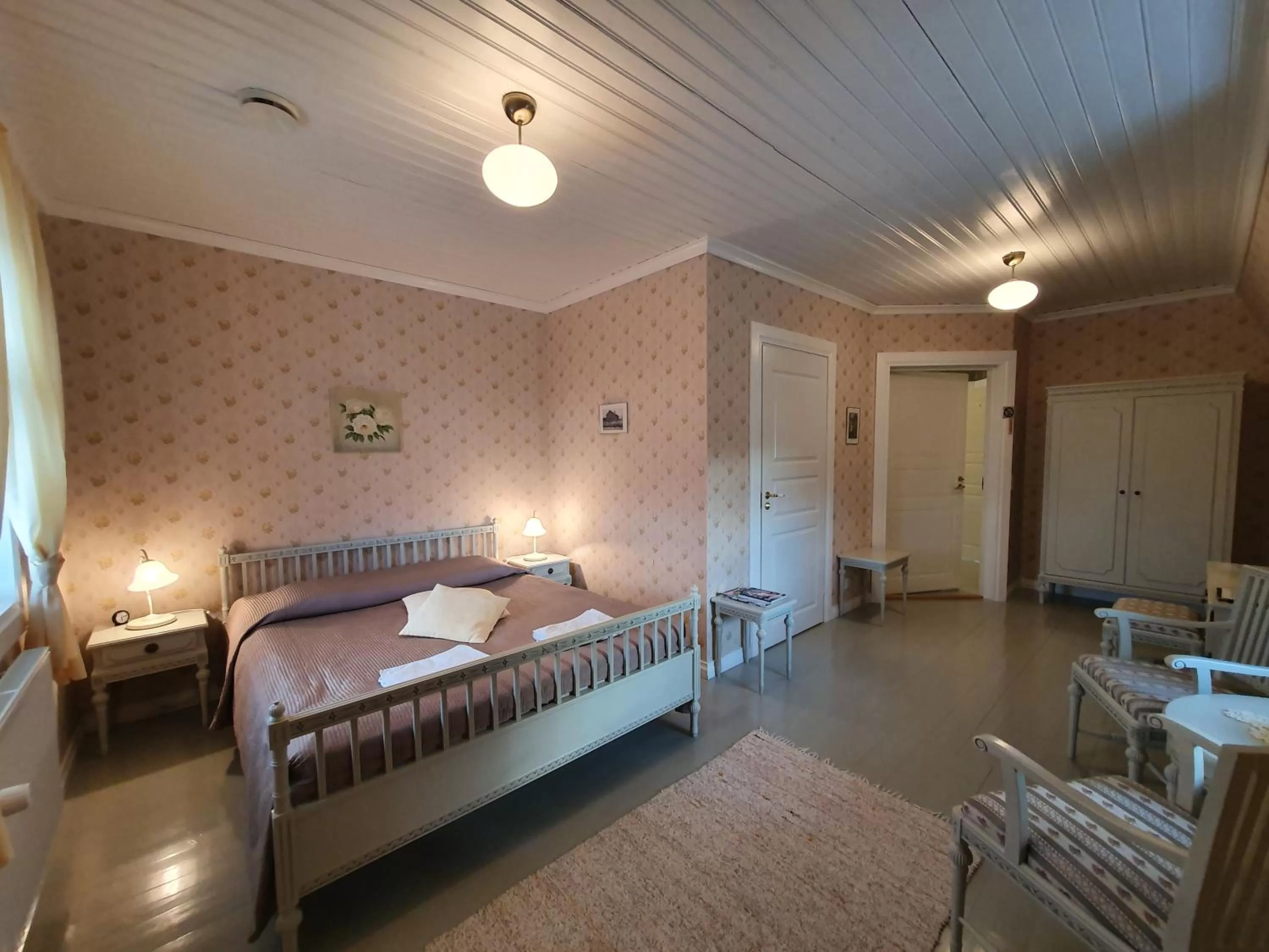 Photo of the whole room, Bed in B&B Lomamokkila