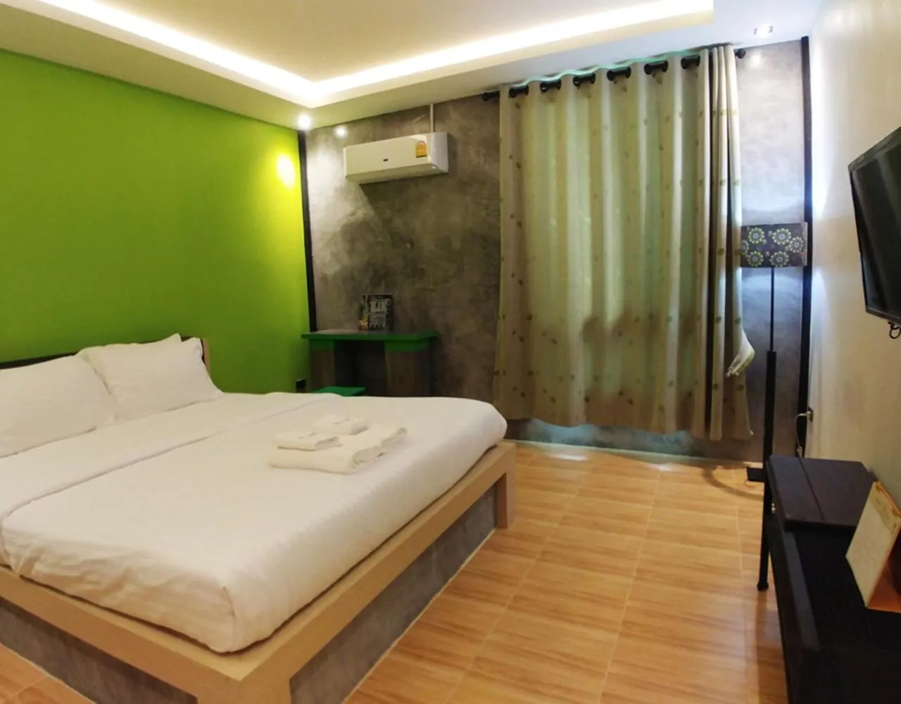 Bed in GREEN HOUSE Neo-Resotel