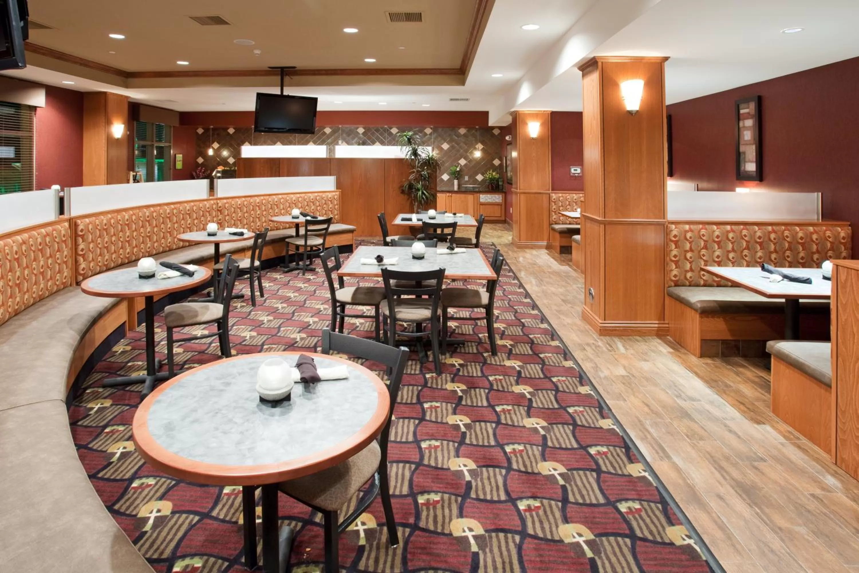 Restaurant/places to eat in Holiday Inn Hotel & Suites Grand Junction-Airport by IHG