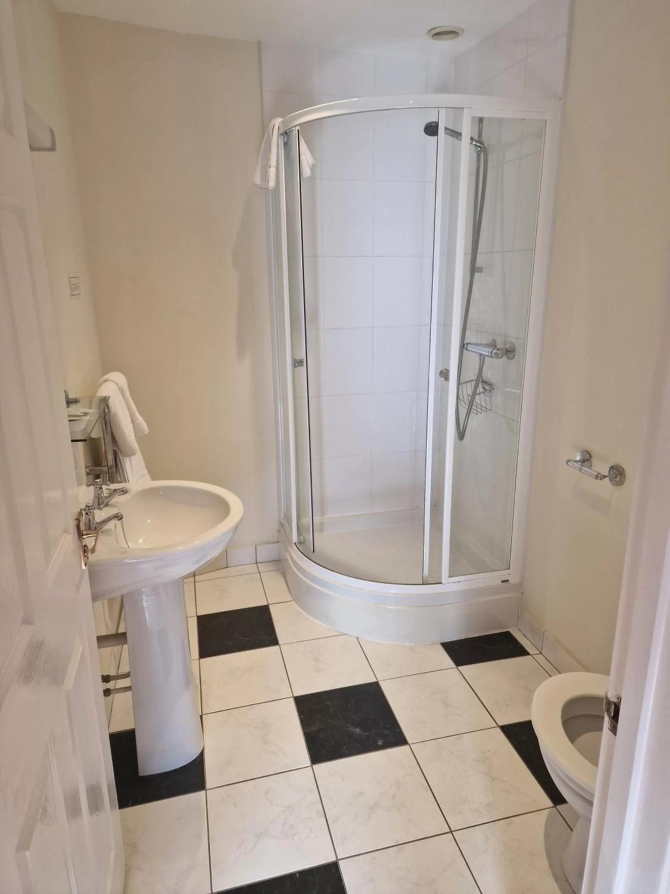 Bathroom in The stowey arms