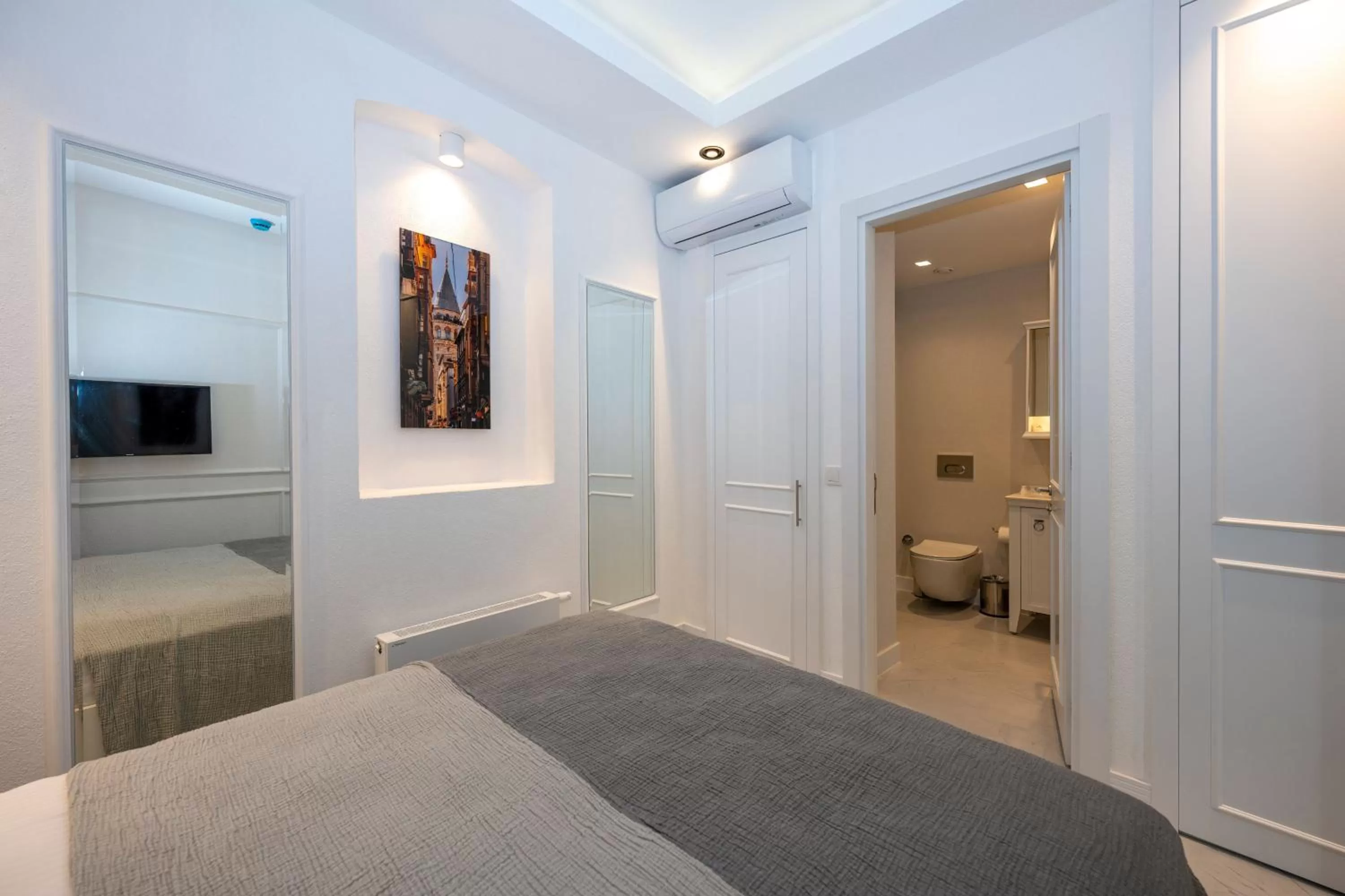 Bed in Juno Hotel Taksim