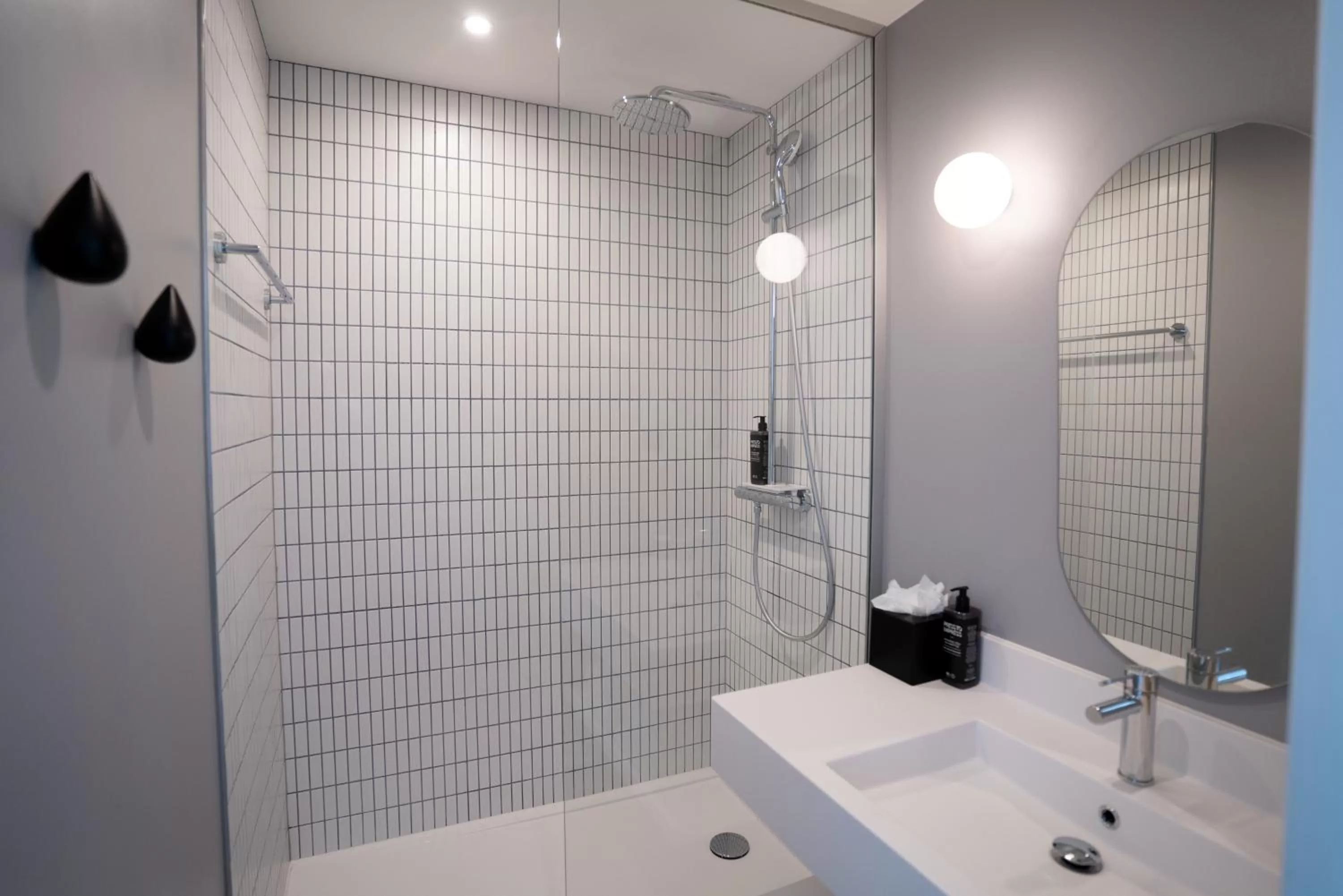 Bedroom in ibis Styles Paris Romainville