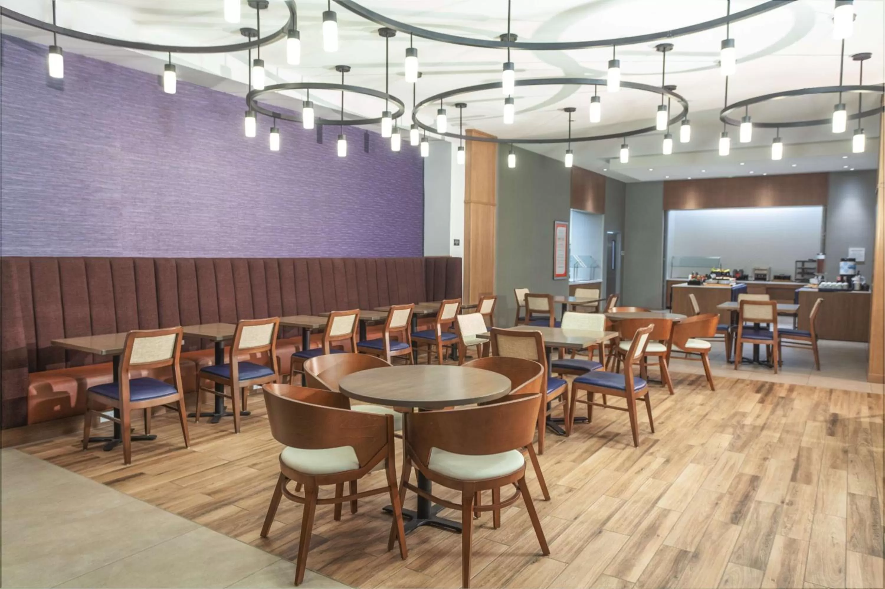 Restaurant/places to eat in Hilton Garden Inn Broomfield Boulder