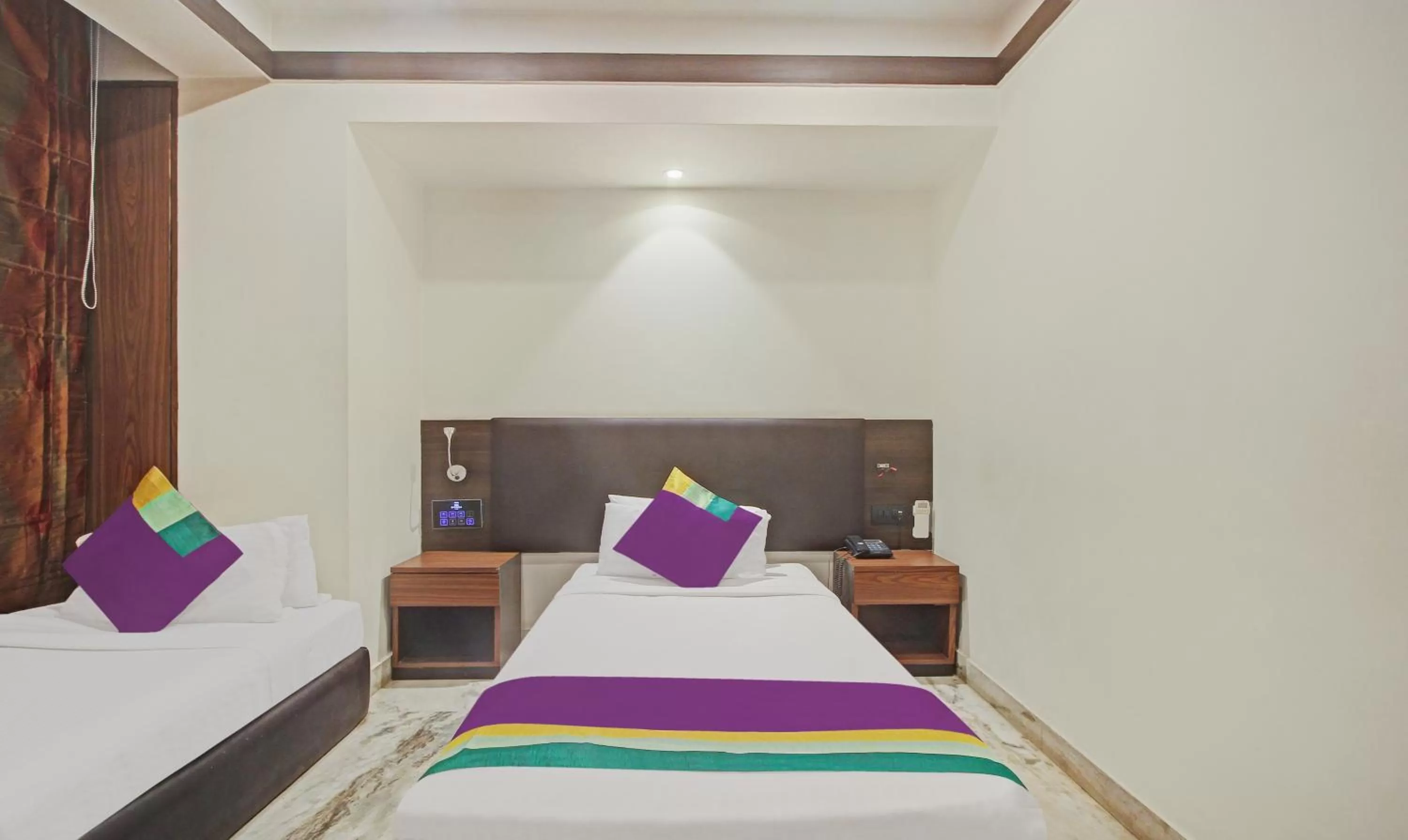 Bedroom, Bed in Treebo Tryst Dee Empresa