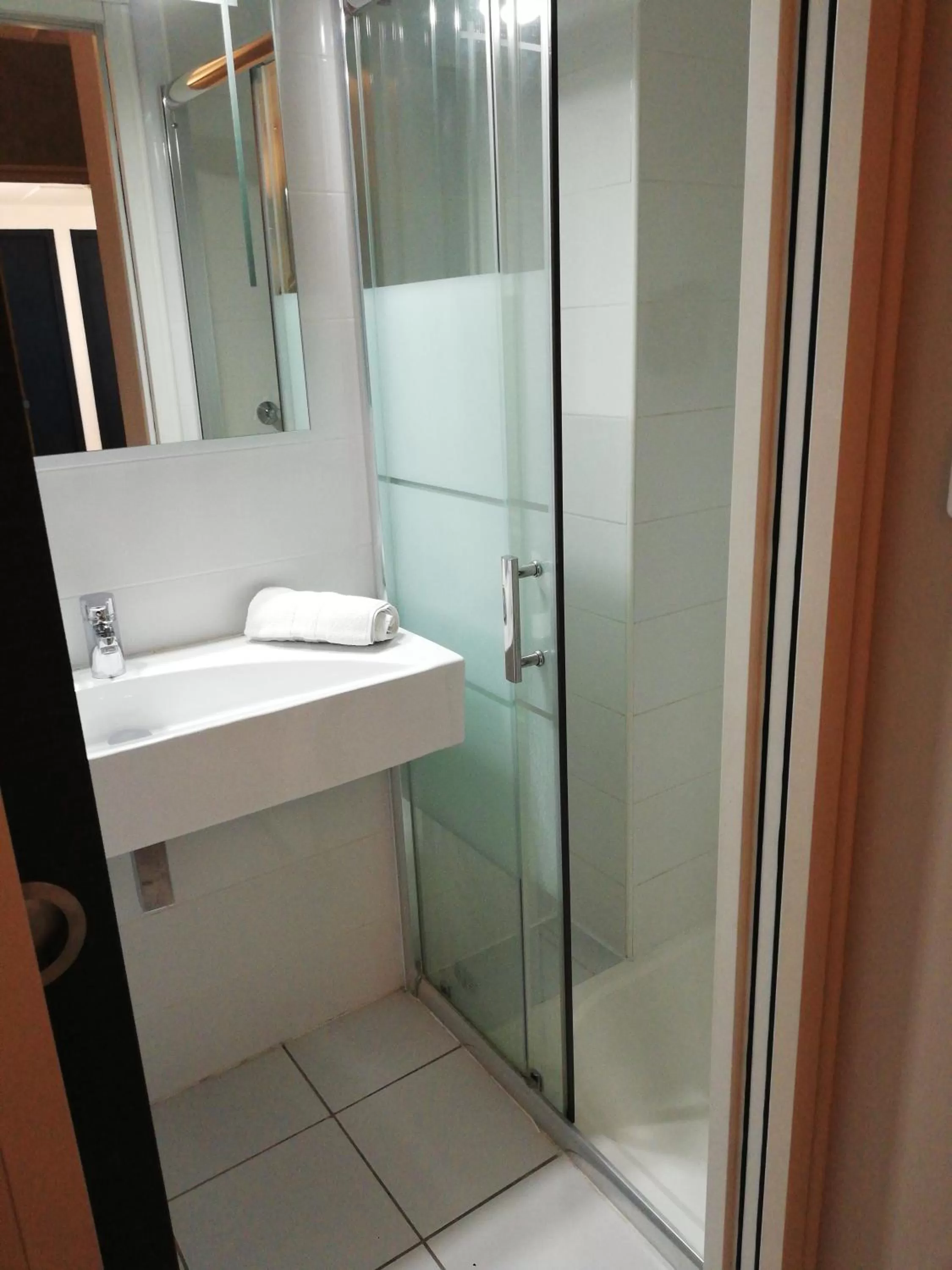 Bathroom in LE PATIO