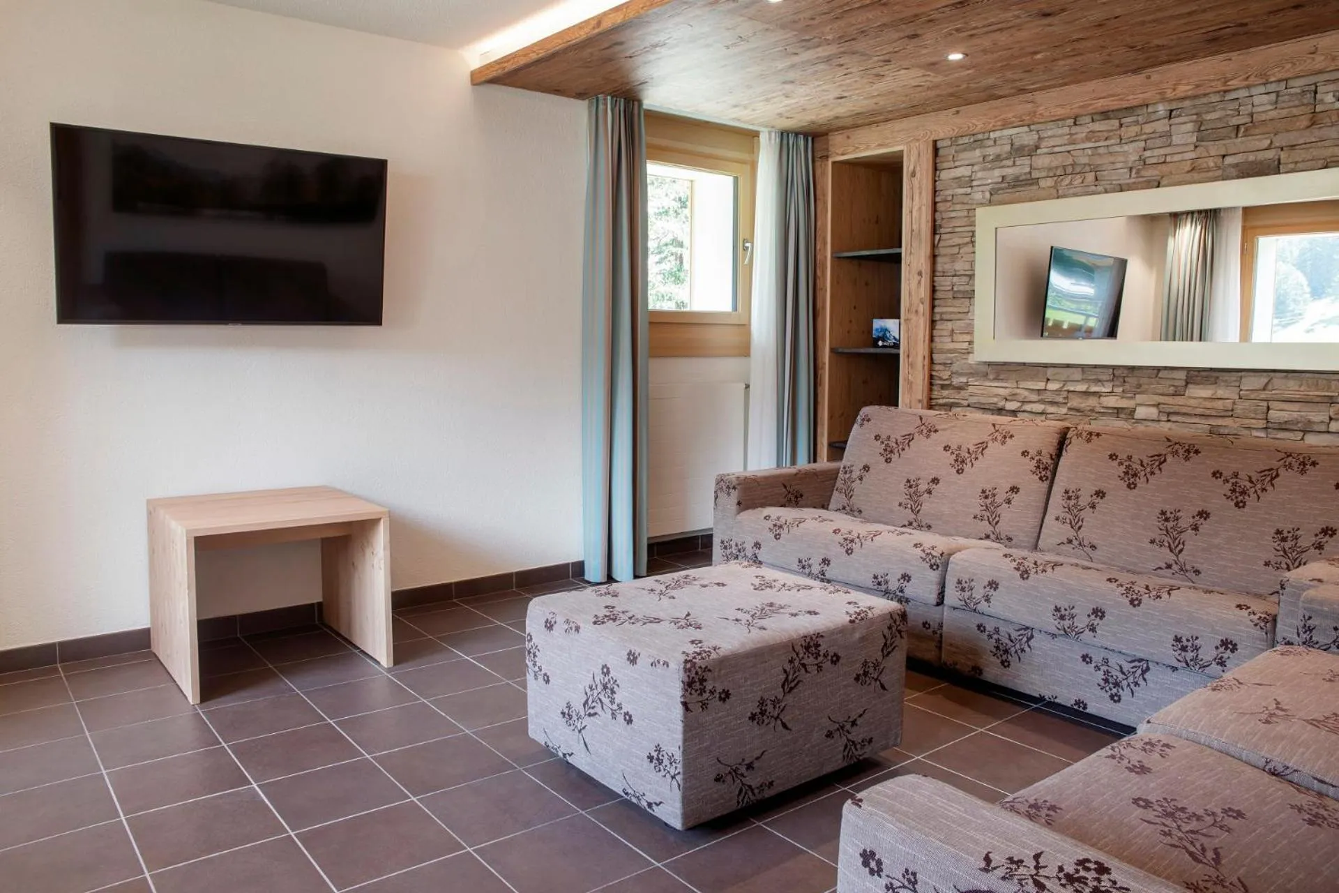 Living room in Hotel Hemizeus & Iremia Spa