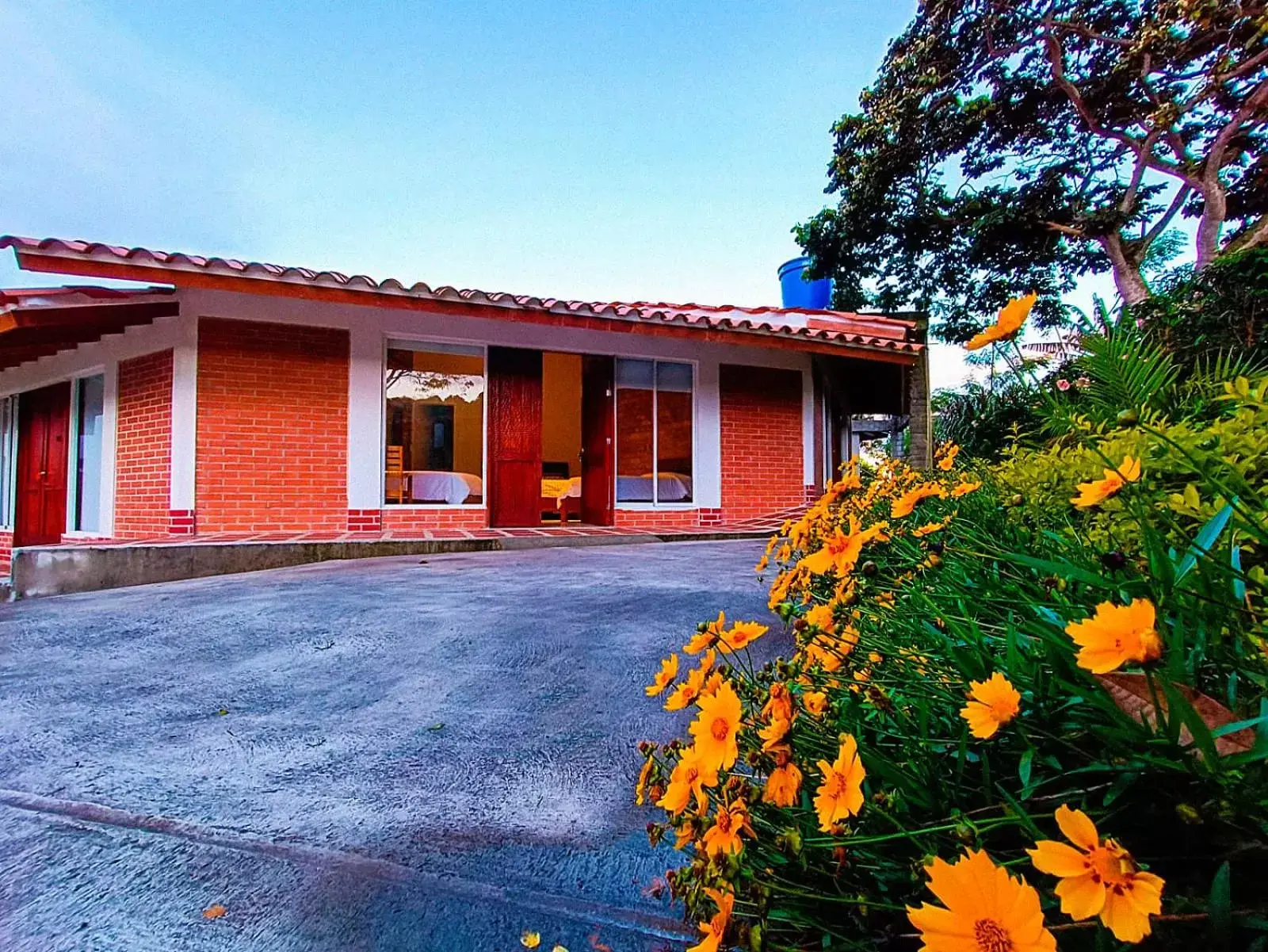 Twin Room with Garden View in Hotel Kasama Twin Room with Garden View in Hotel Kasama