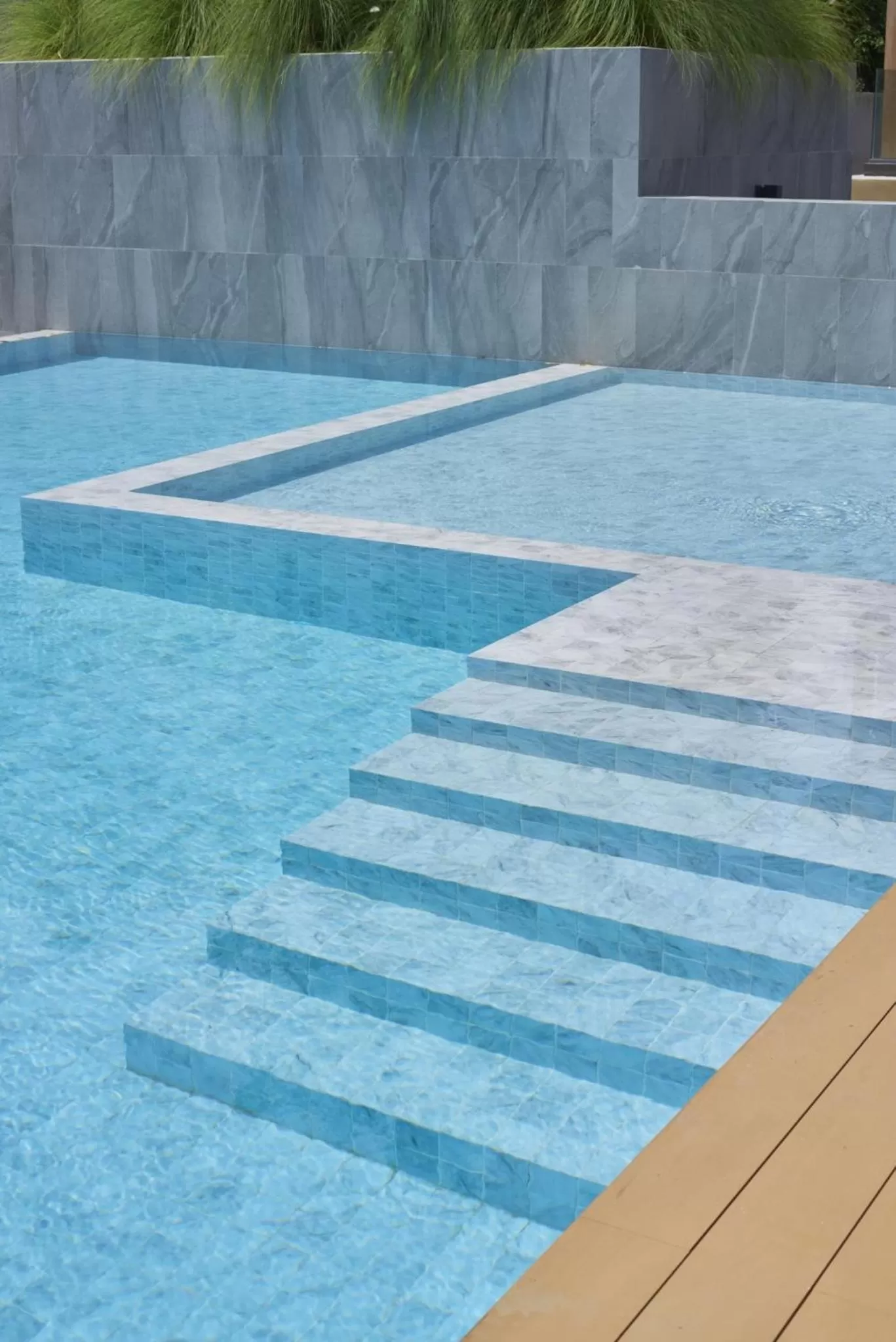 Swimming pool in Has Pattaya