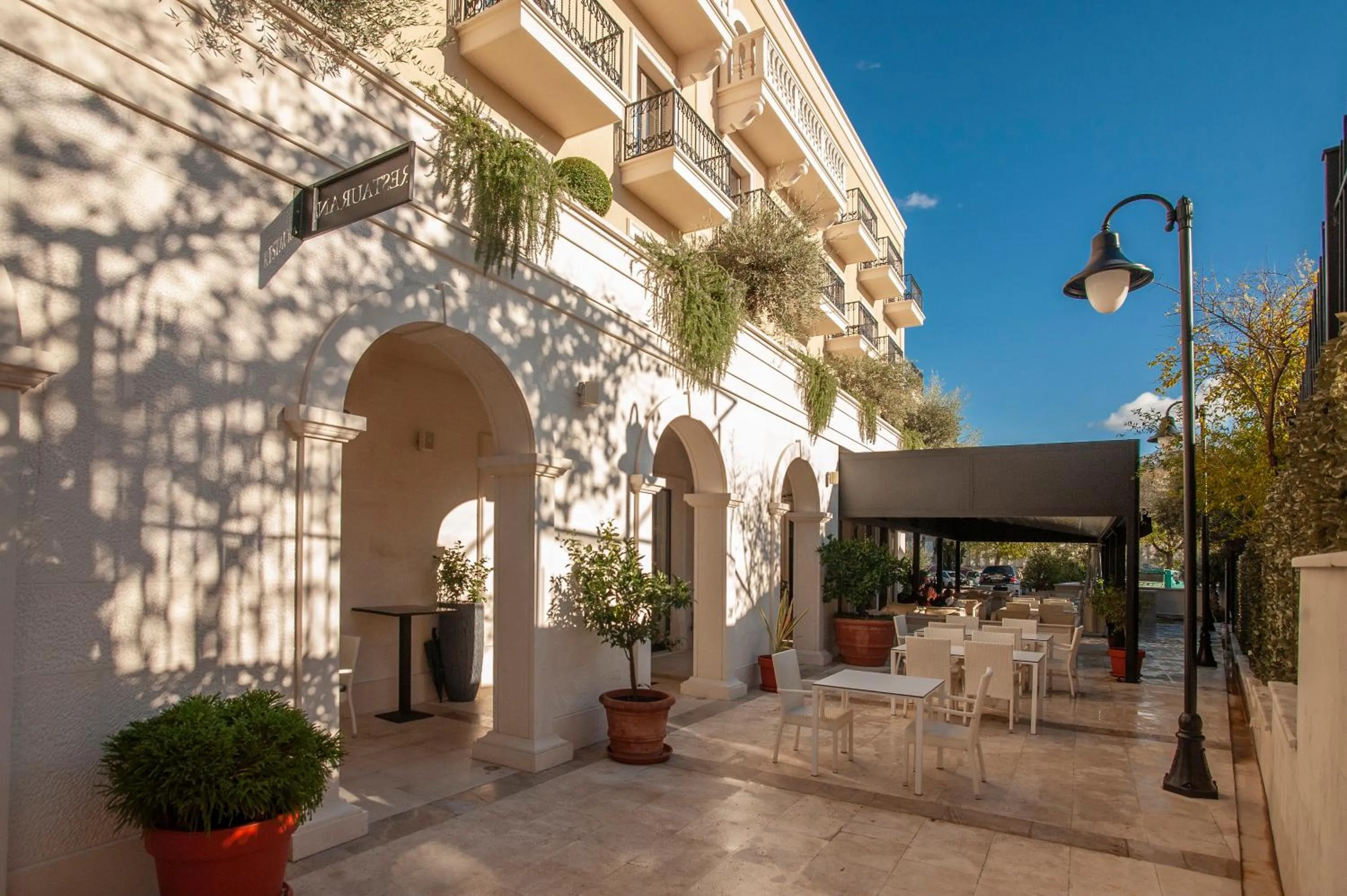 Property building in Hotel Moskva