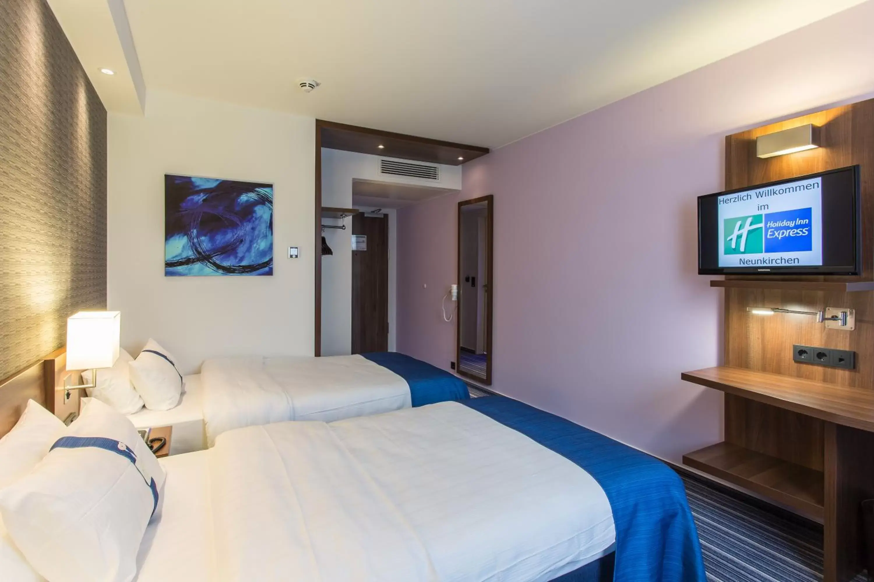 Twin Room in Holiday Inn Express Neunkirchen by IHG Twin Room in Holiday Inn Express Neunkirchen by IHG