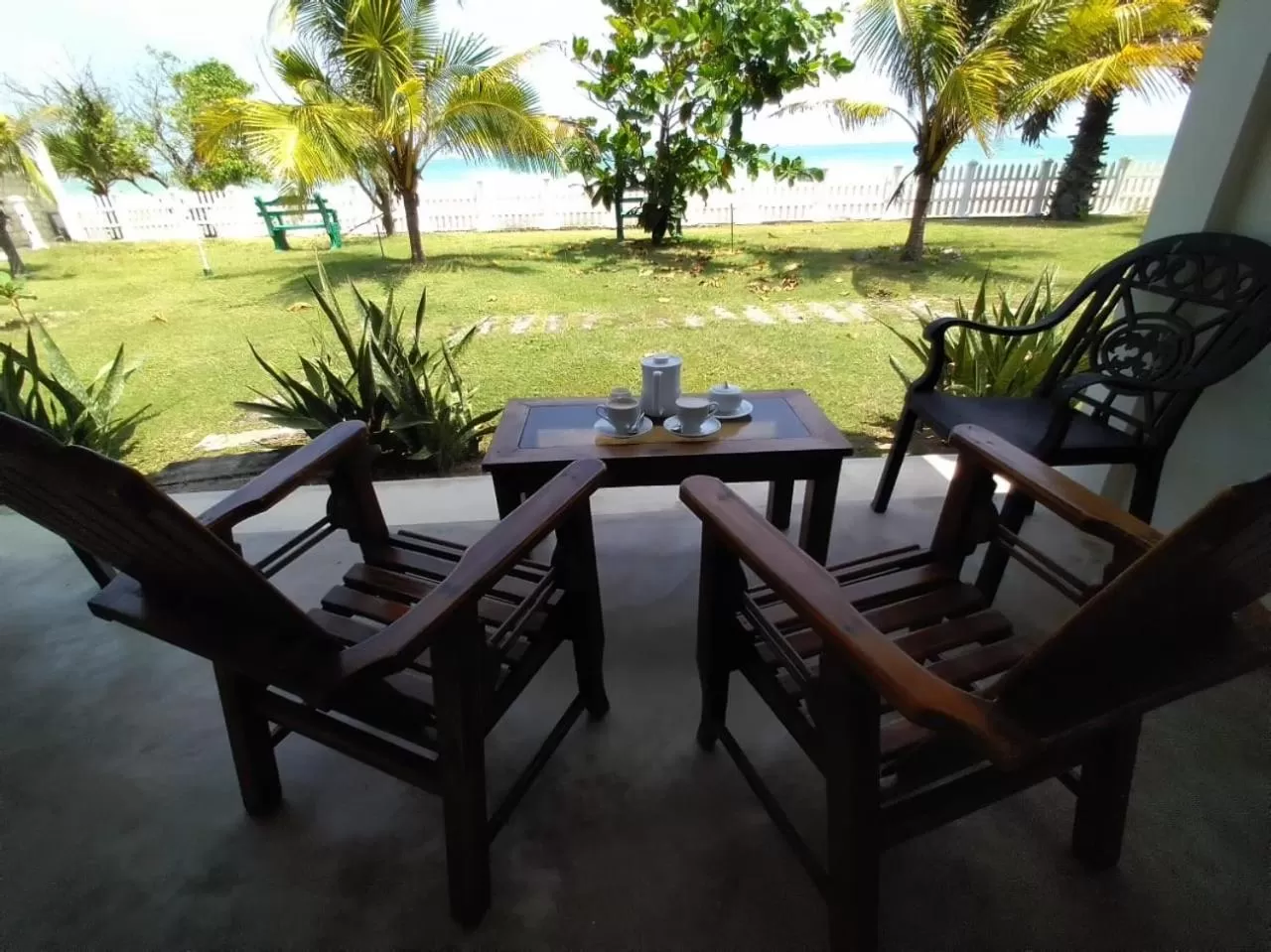 Patio in Pearl Oceanic Resort - Trincomalee