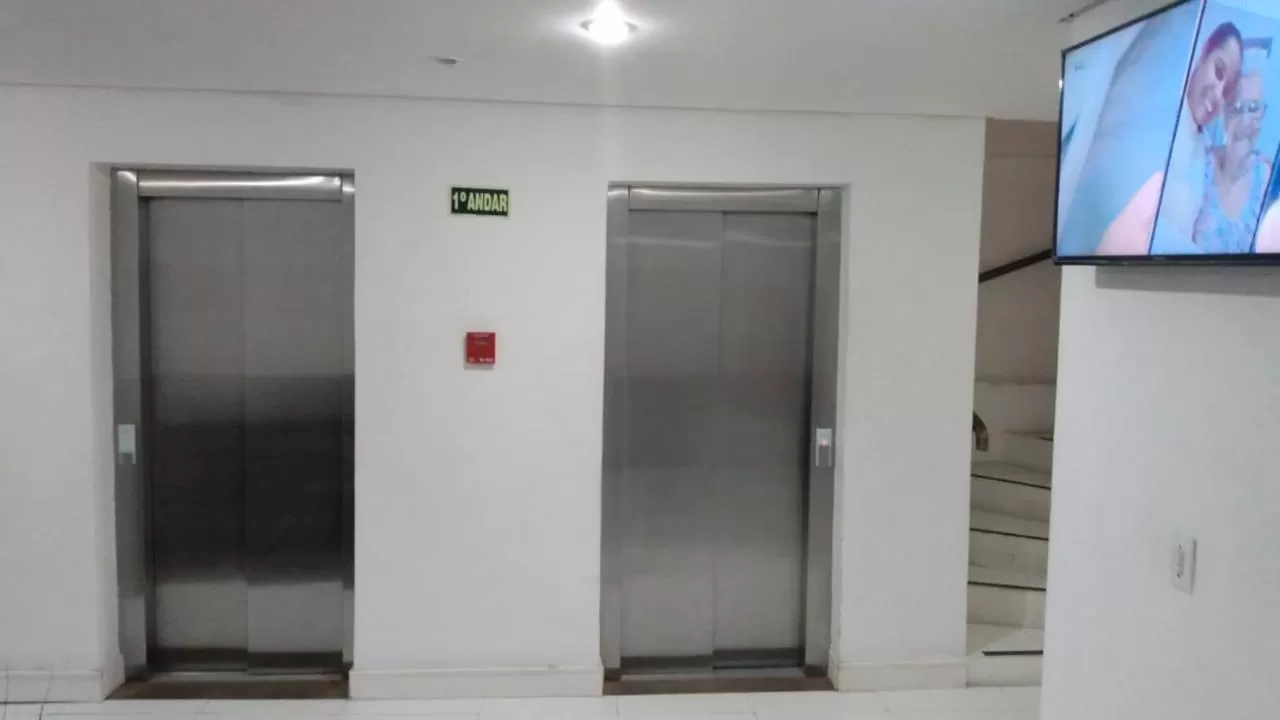 elevator in HOTEL ECONOMICO
