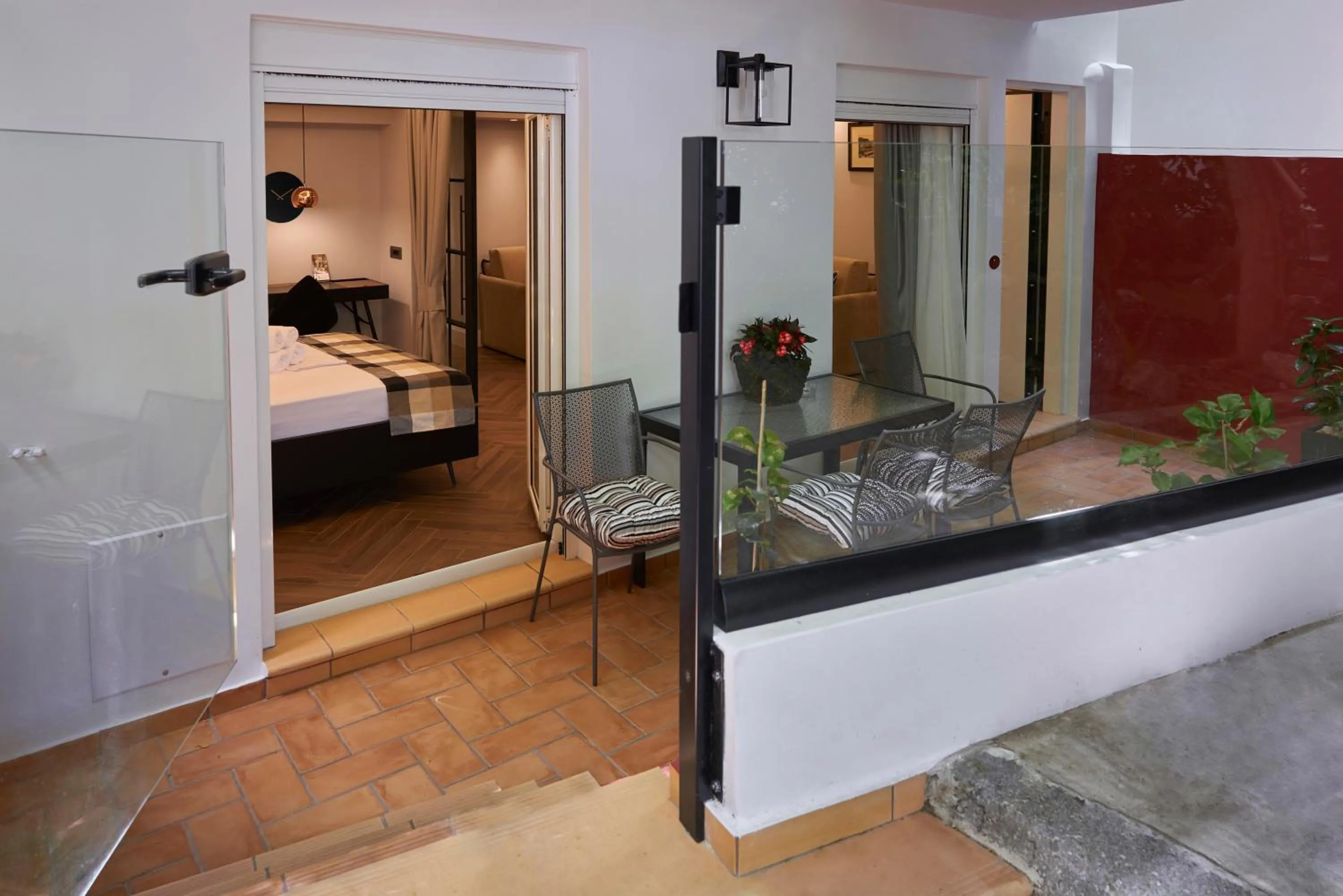 Off site, Bed in Marble House