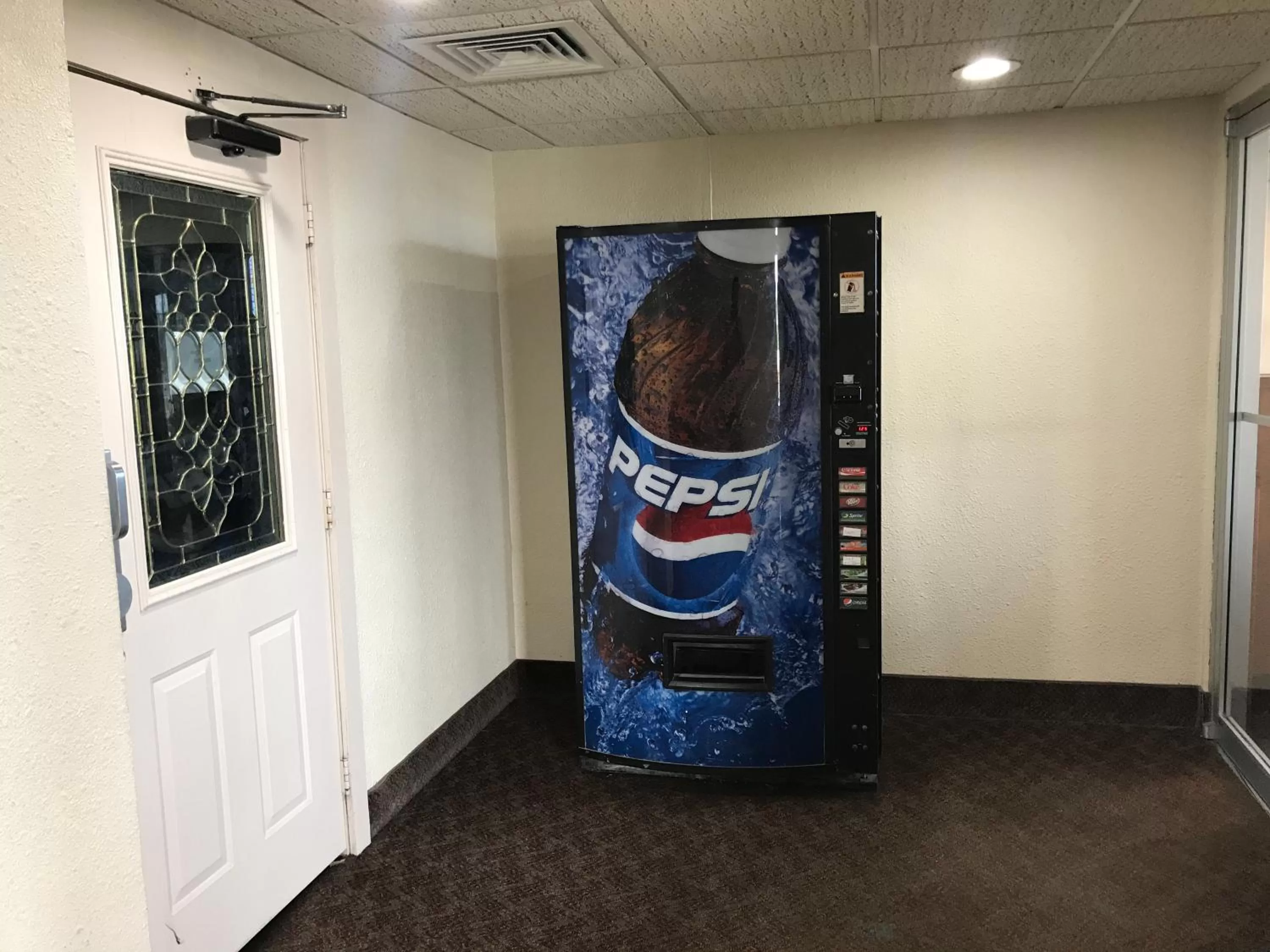 Food and drinks in Days Inn by Wyndham Salem, Illinois