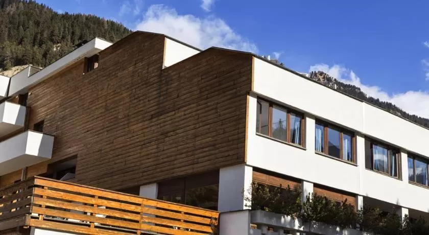 Property building in Hotel Club Regina E Fassa