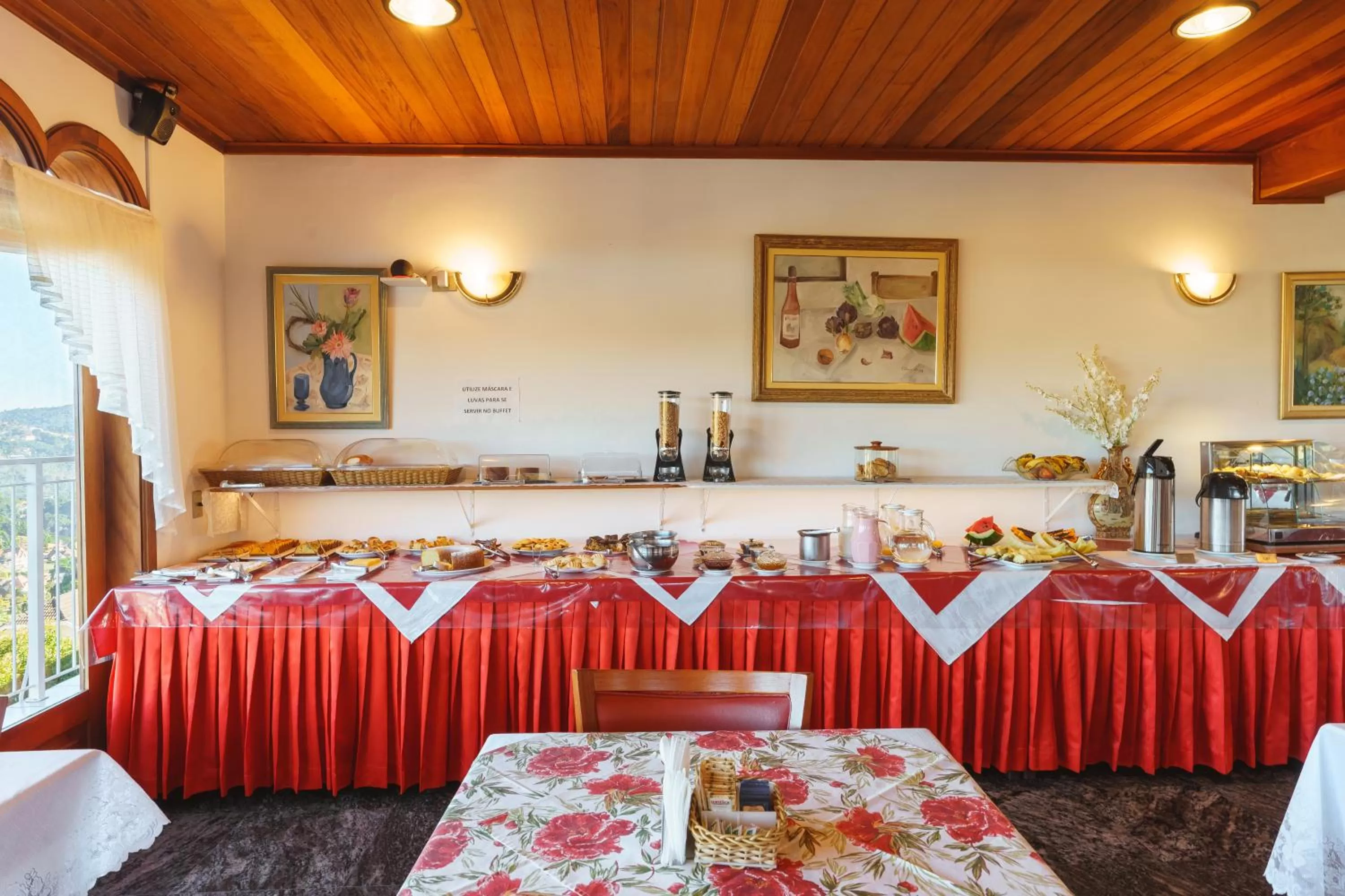 Buffet breakfast, Bed in Pousada Recanto Almeida