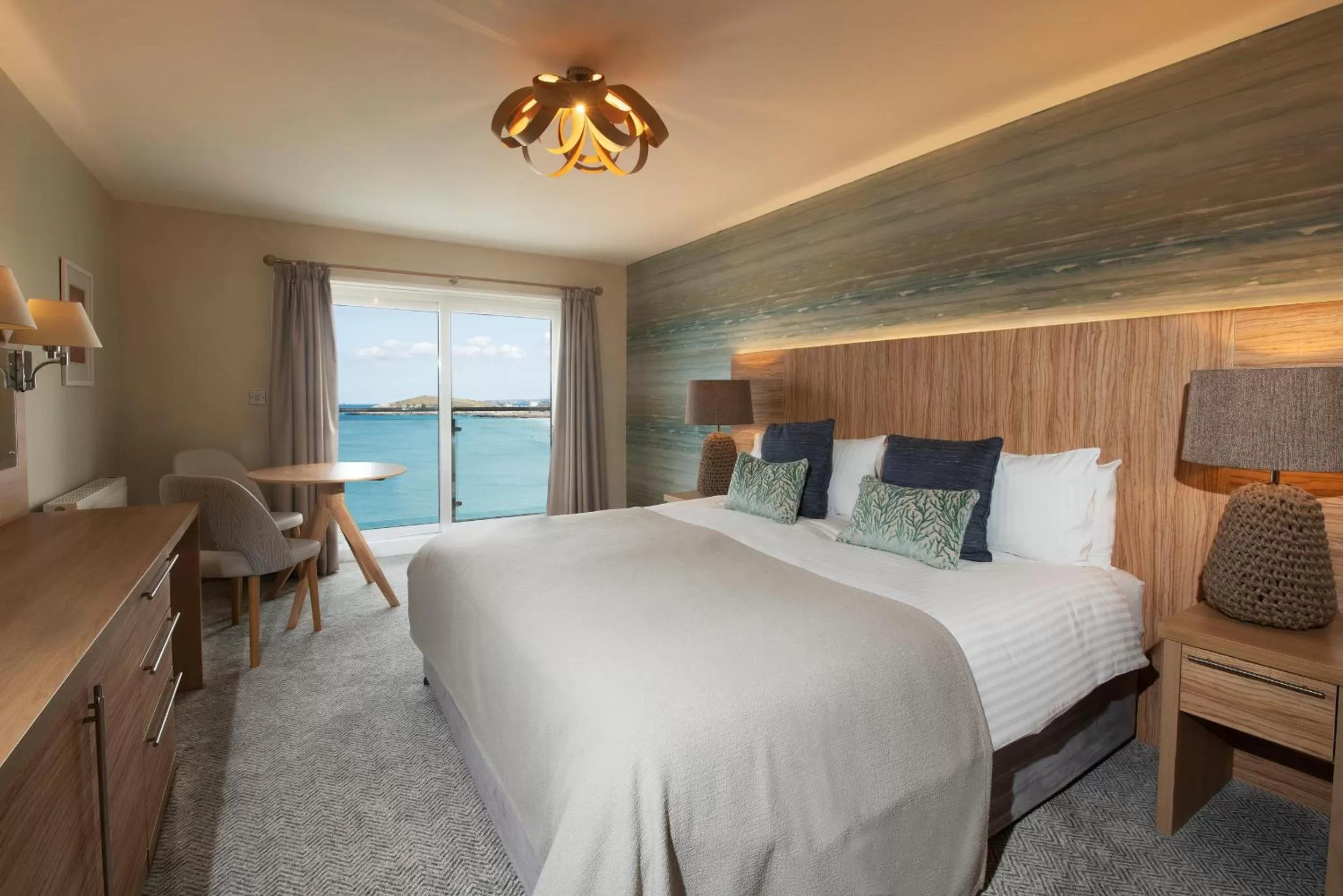 Natural landscape, Bed in Fistral Beach Hotel and Spa - Adults Only